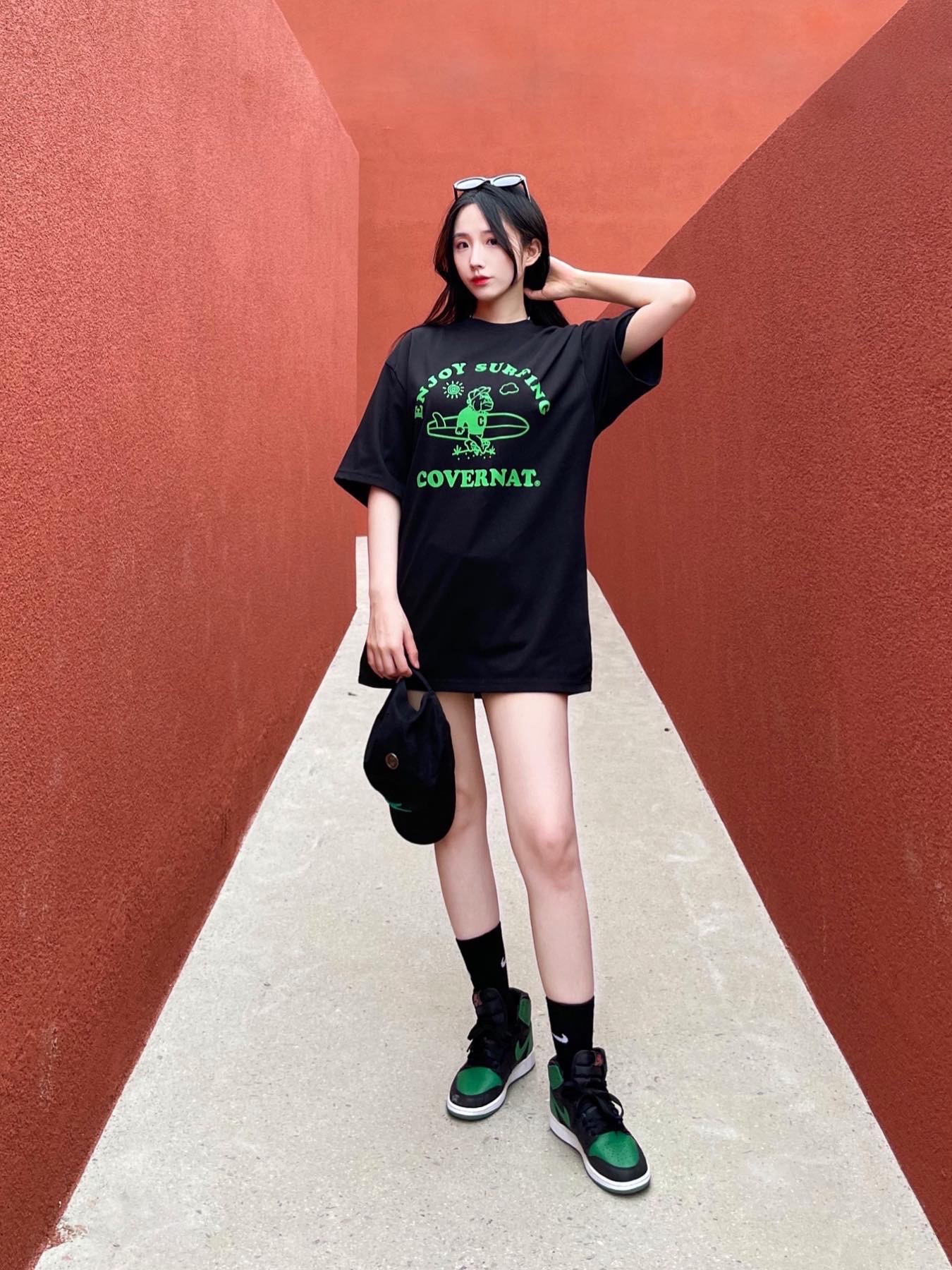 Jordan 1 Retro High OG Pine Green Black 착용 스타일 - 1