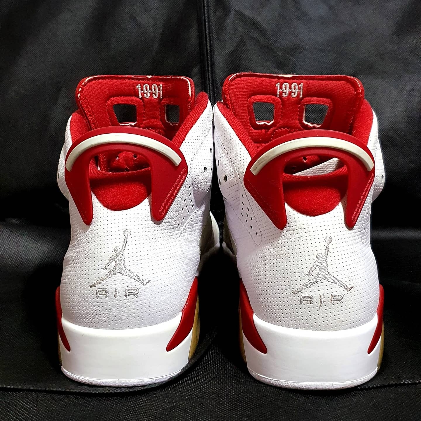 Jordan 6 Retro Alternate 착용 스타일 - 3