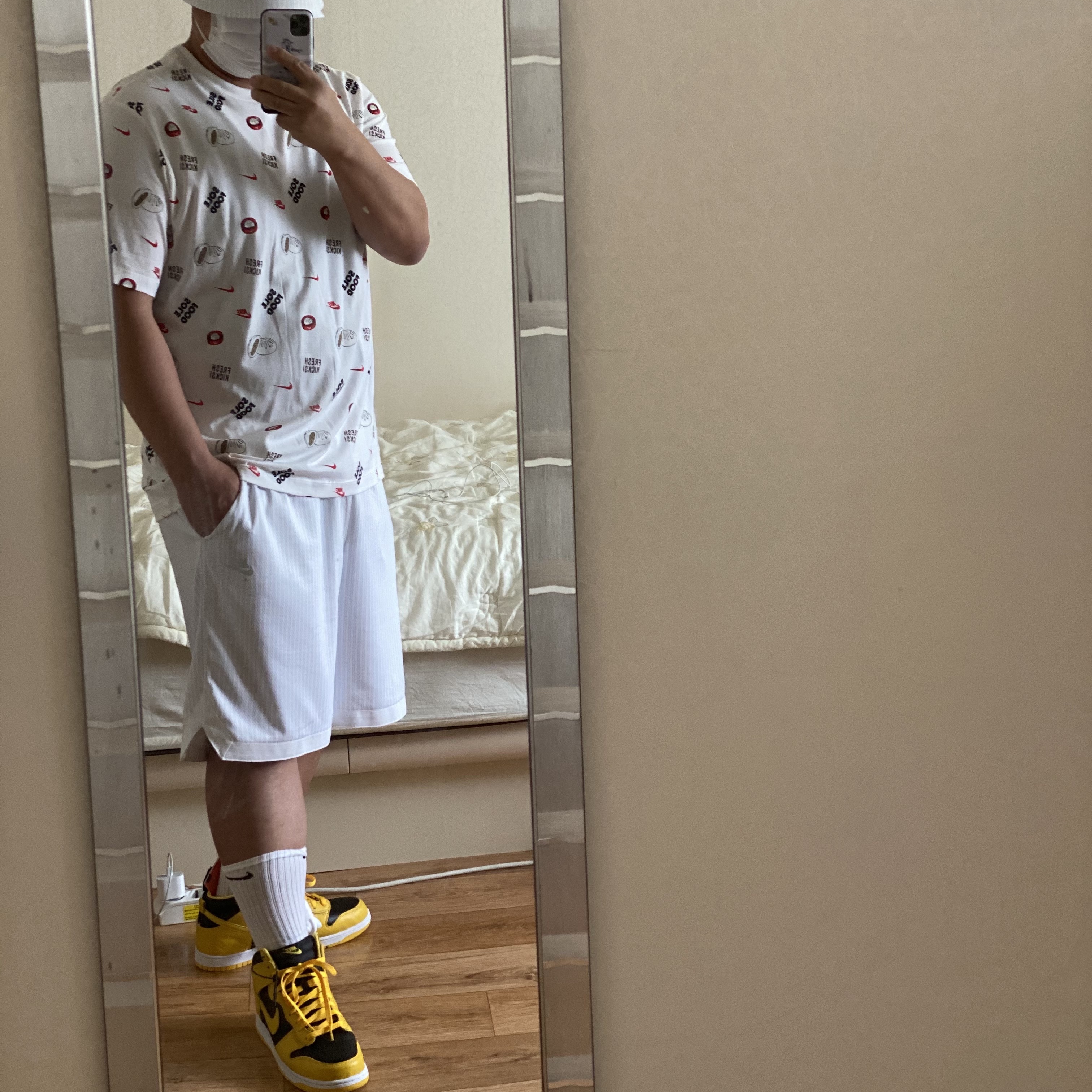 Nike Dunk High SP Varsity Maize, Nike x Kim Jones Mesh Shorts White - Asia 착용 스타일