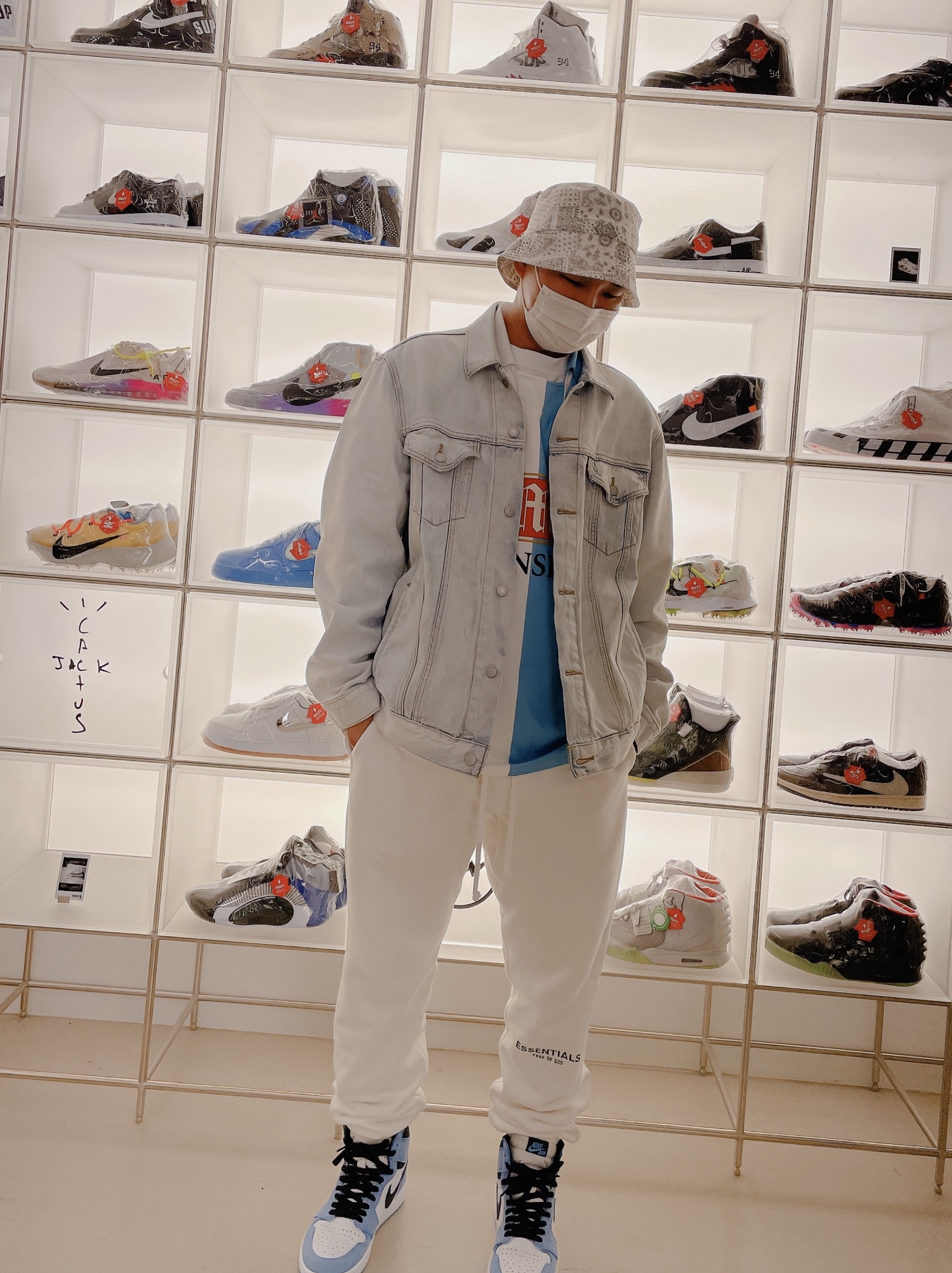 Jordan 1 Retro High OG University Blue, Essentials Sweatpants Cream - 21SS 착용 스타일 - 4