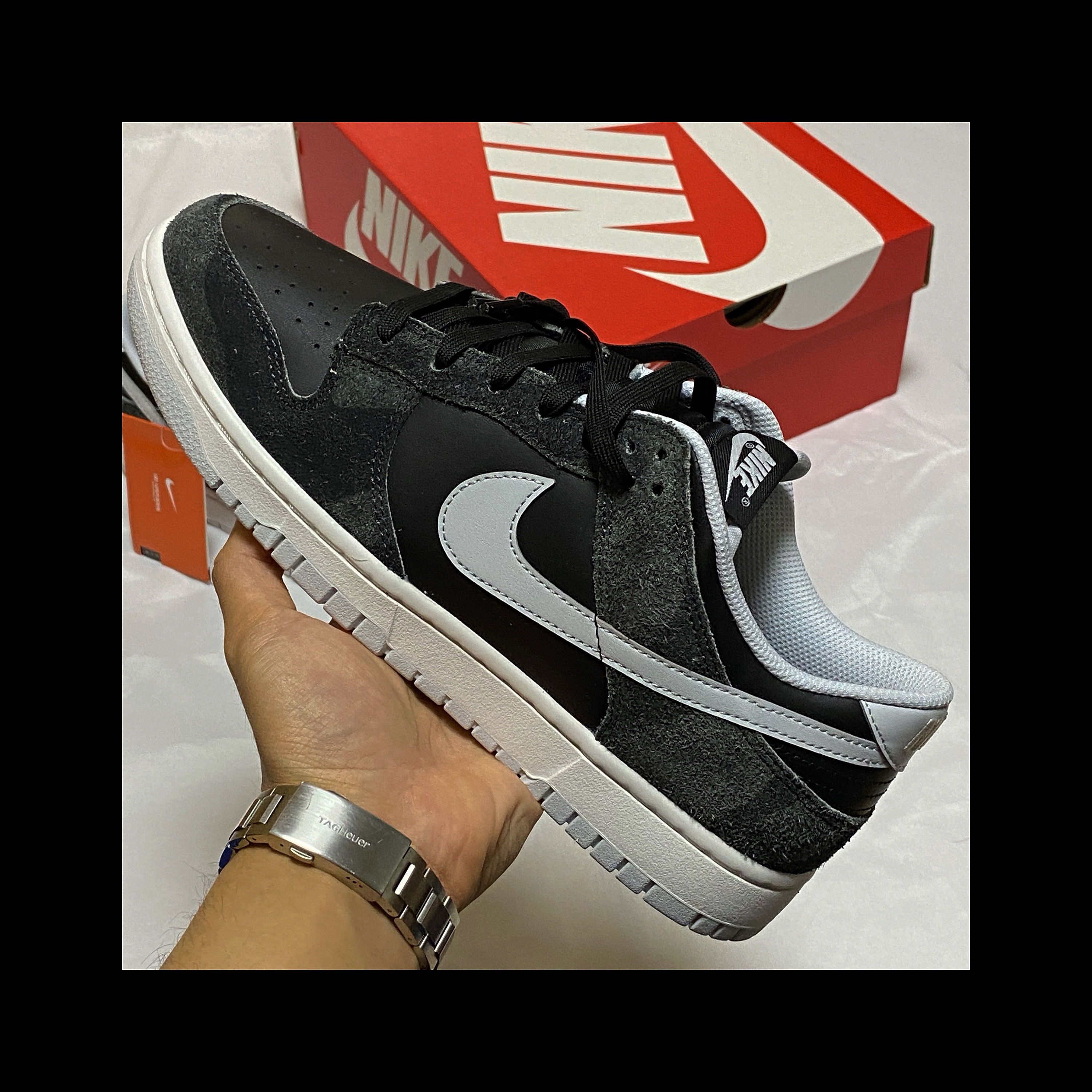 Nike Dunk Low Retro PRM Zebra 착용 스타일