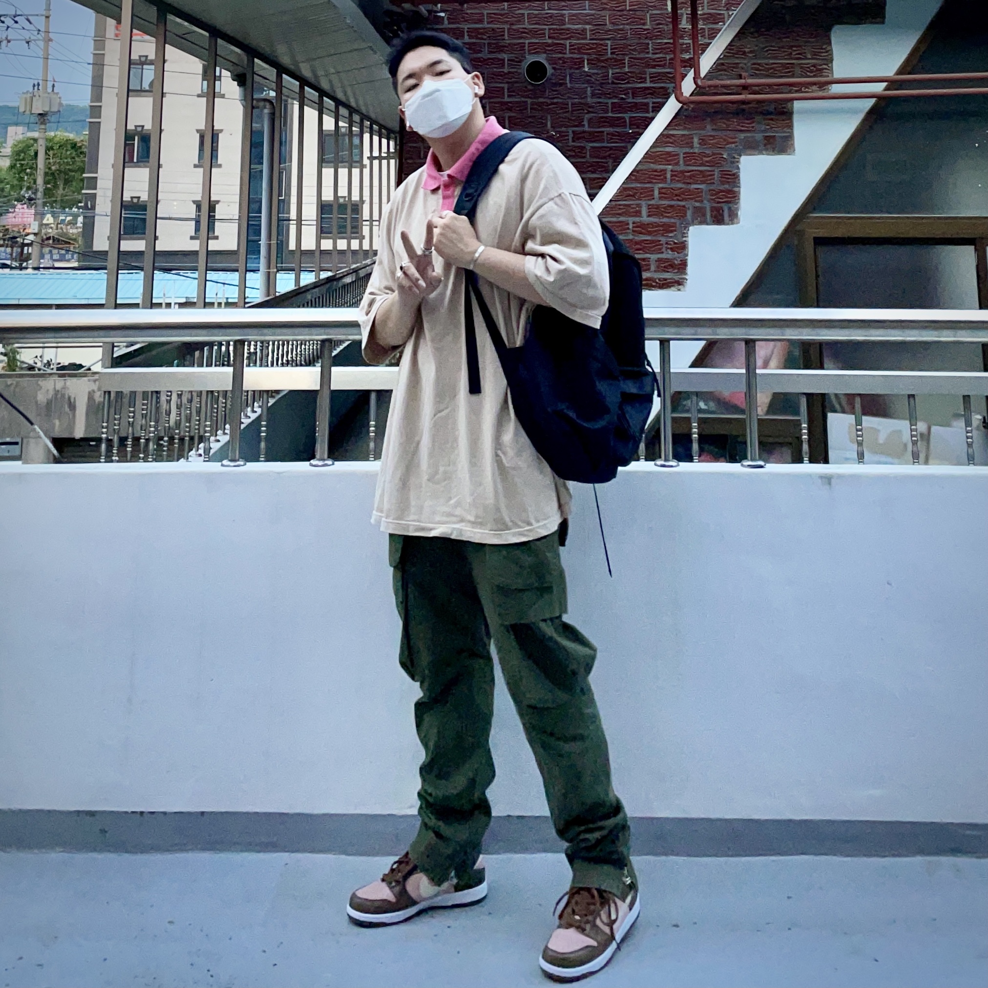 Nike x Stussy Dunk SB Low Cherry 착용 스타일