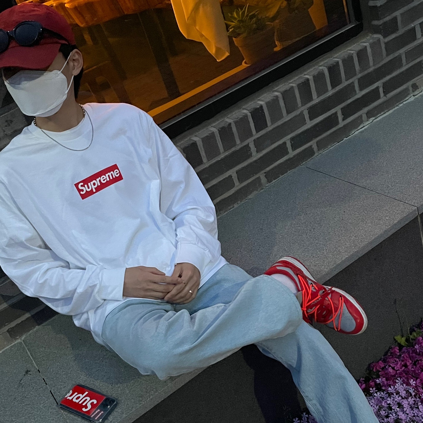 Nike x Off-White Dunk Low University Red, Supreme Box Logo L/S T-Shirt White - 20FW 착용 스타일