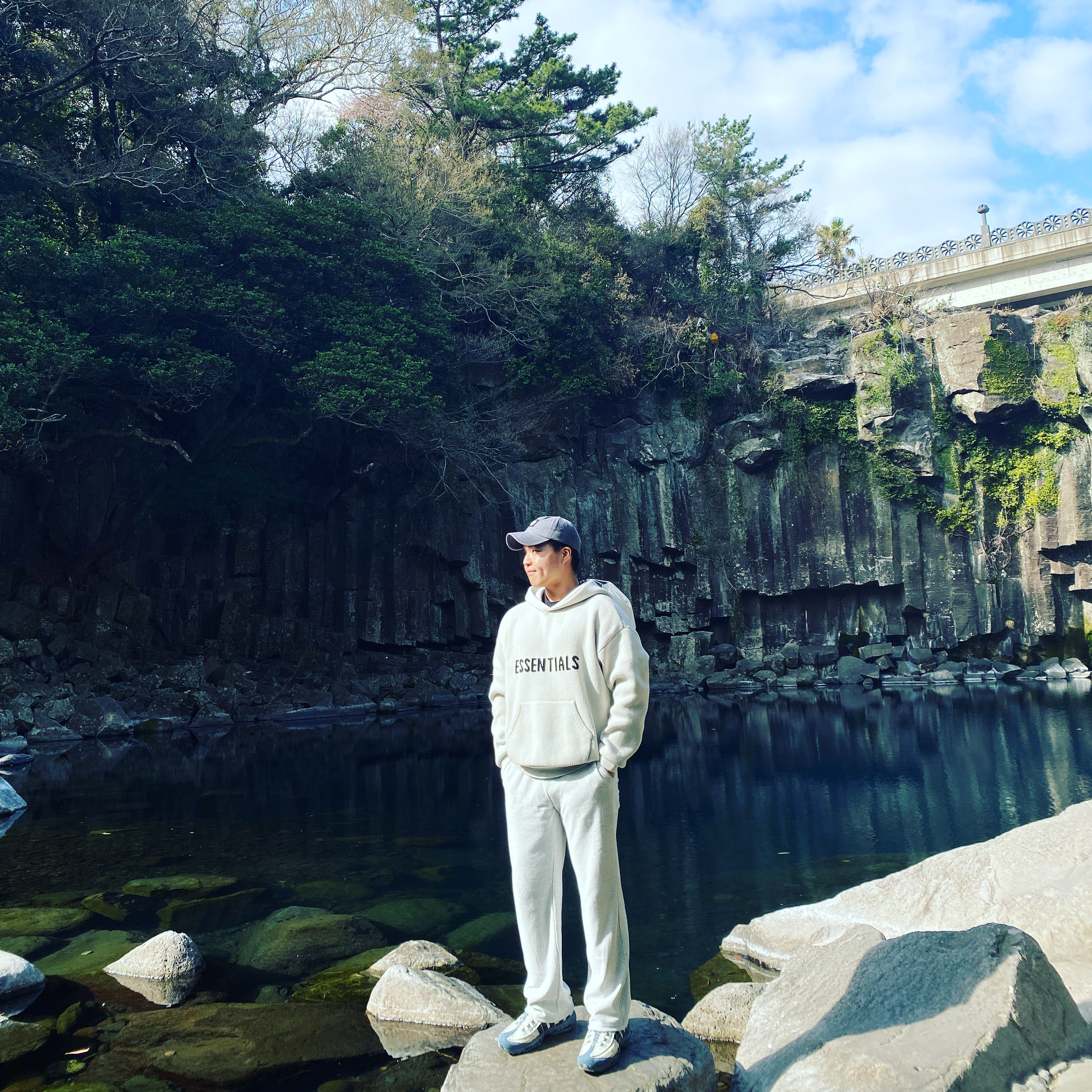 Nike Air Max 95 Just Do It Mt. Fuji, Essentials Pull-Over Hoodie Cream - 21SS 착용 스타일