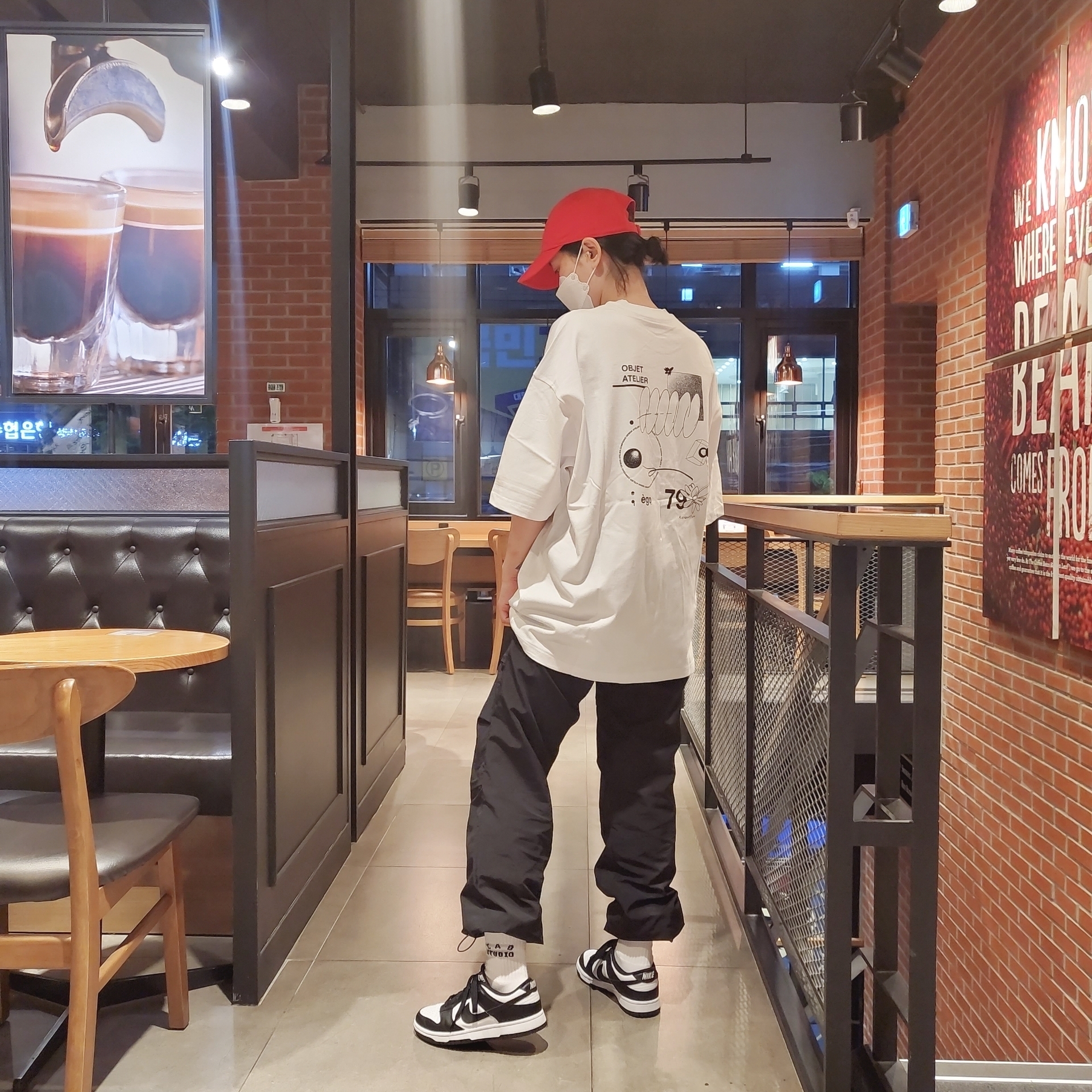 Nike Dunk Low Retro Black, IAB Studio White & Ash Blue Socks (3 Pack) 착용 스타일