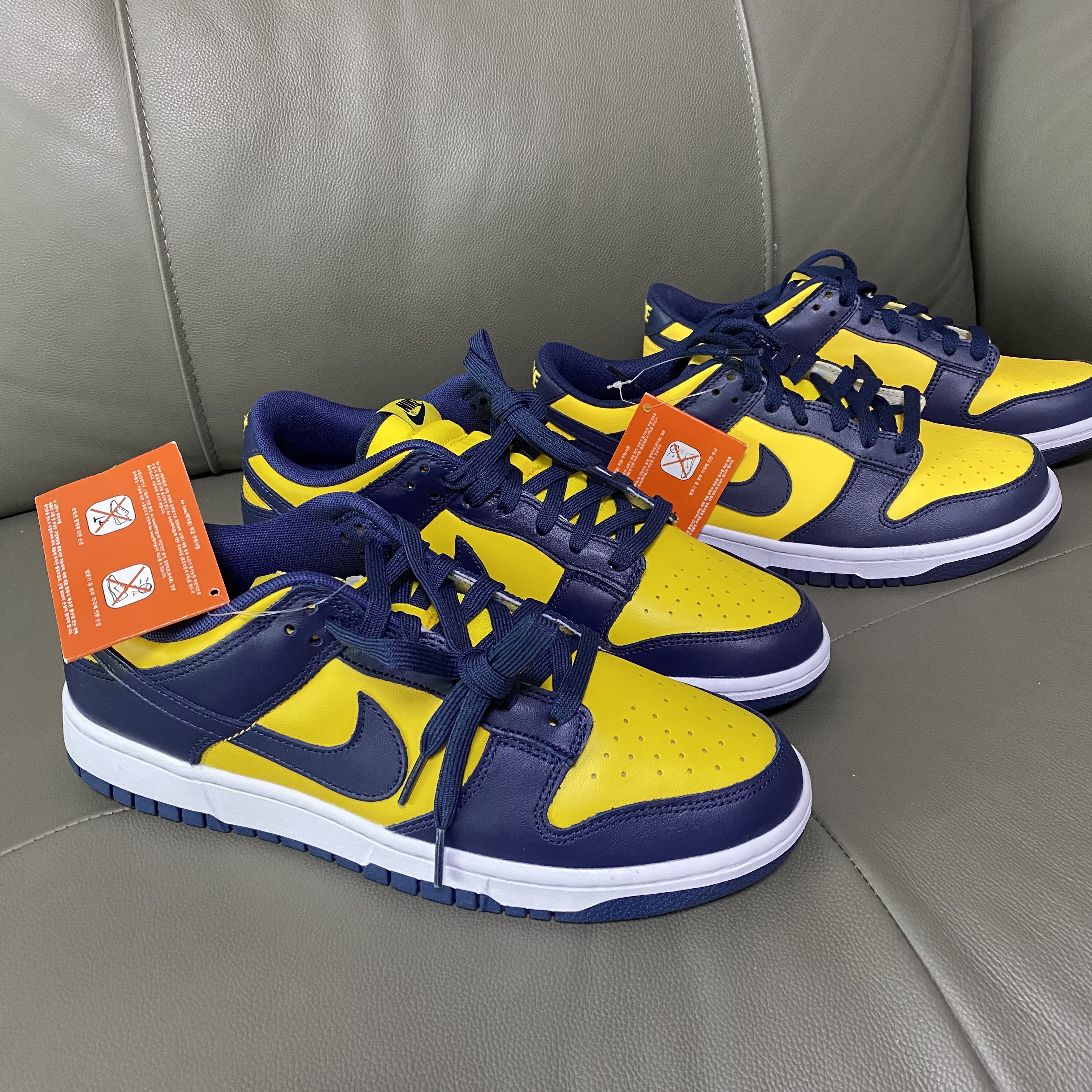 Nike Dunk Low Retro Varsity Maize, (GS) Nike Dunk Low Varsity Maize 착용 스타일 - 1