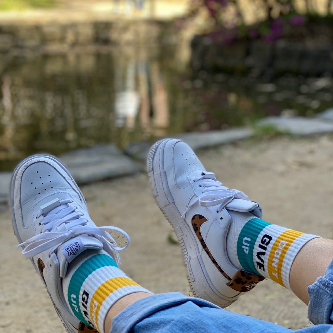 (W) Nike Air Force 1 Pixel SE Leopard 착용 스타일 - 1