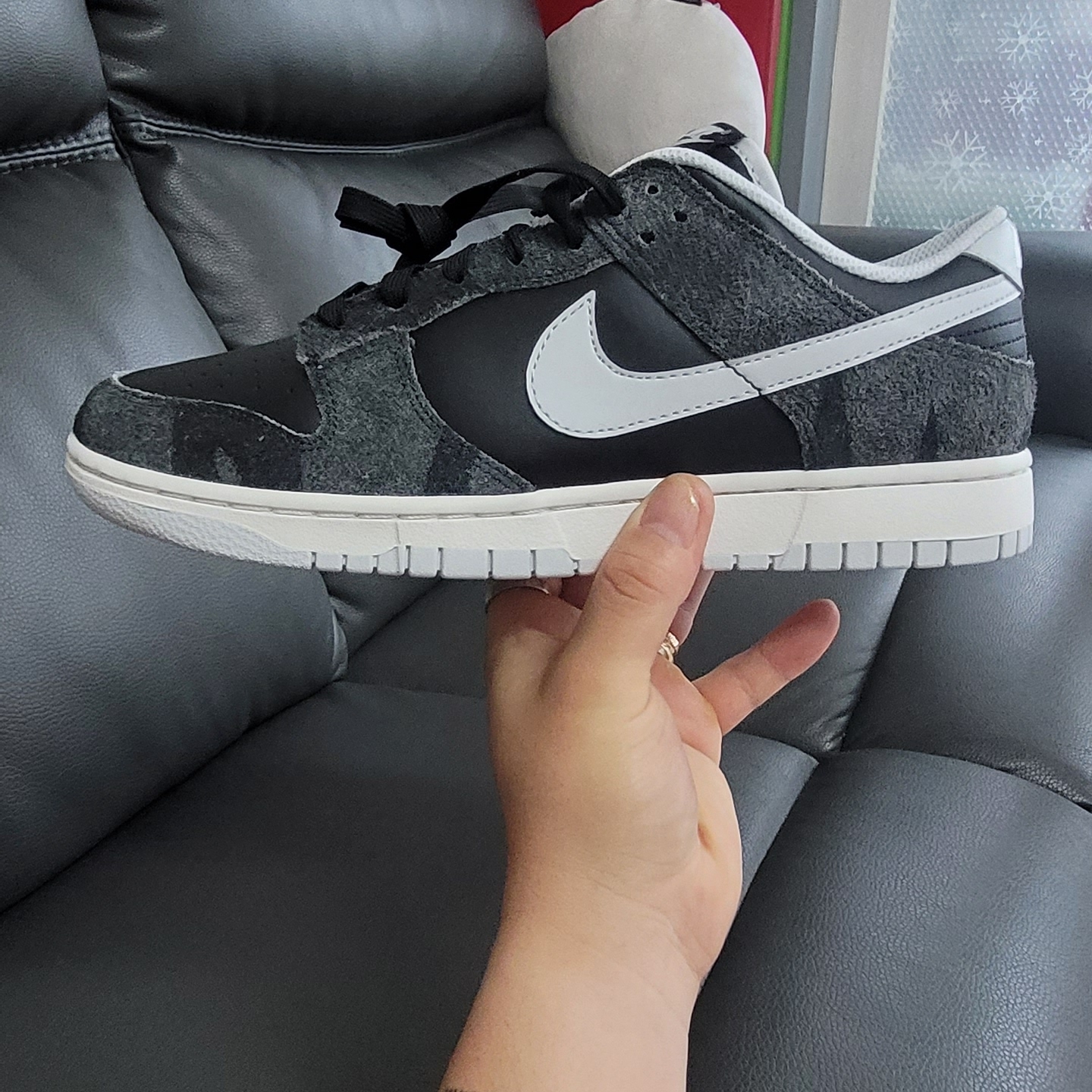 Nike Dunk Low Retro PRM Zebra 착용 스타일 - 5