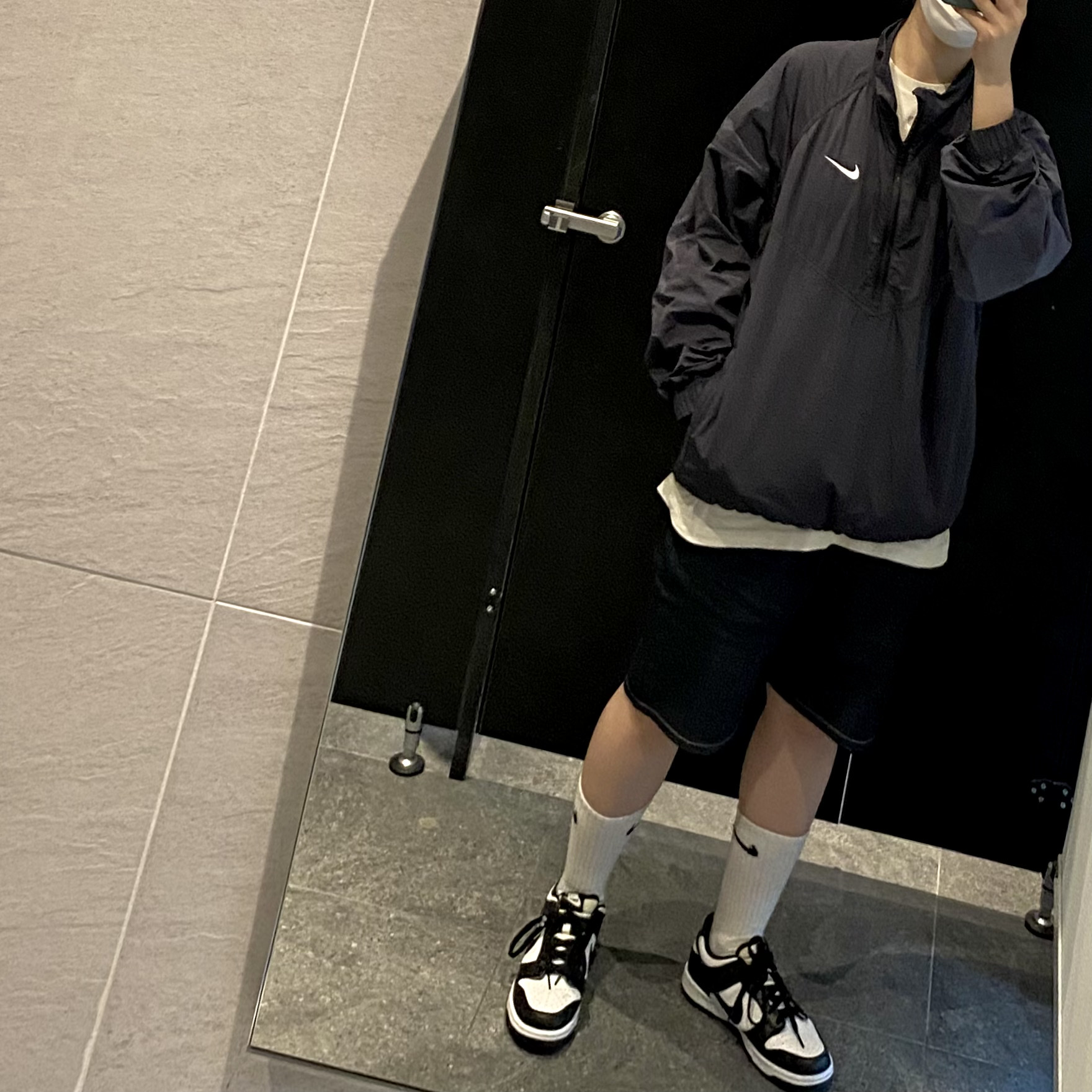 Nike x Stussy Windrunner Jacket Off Noir, (GS) Nike Dunk Low Black 착용 스타일