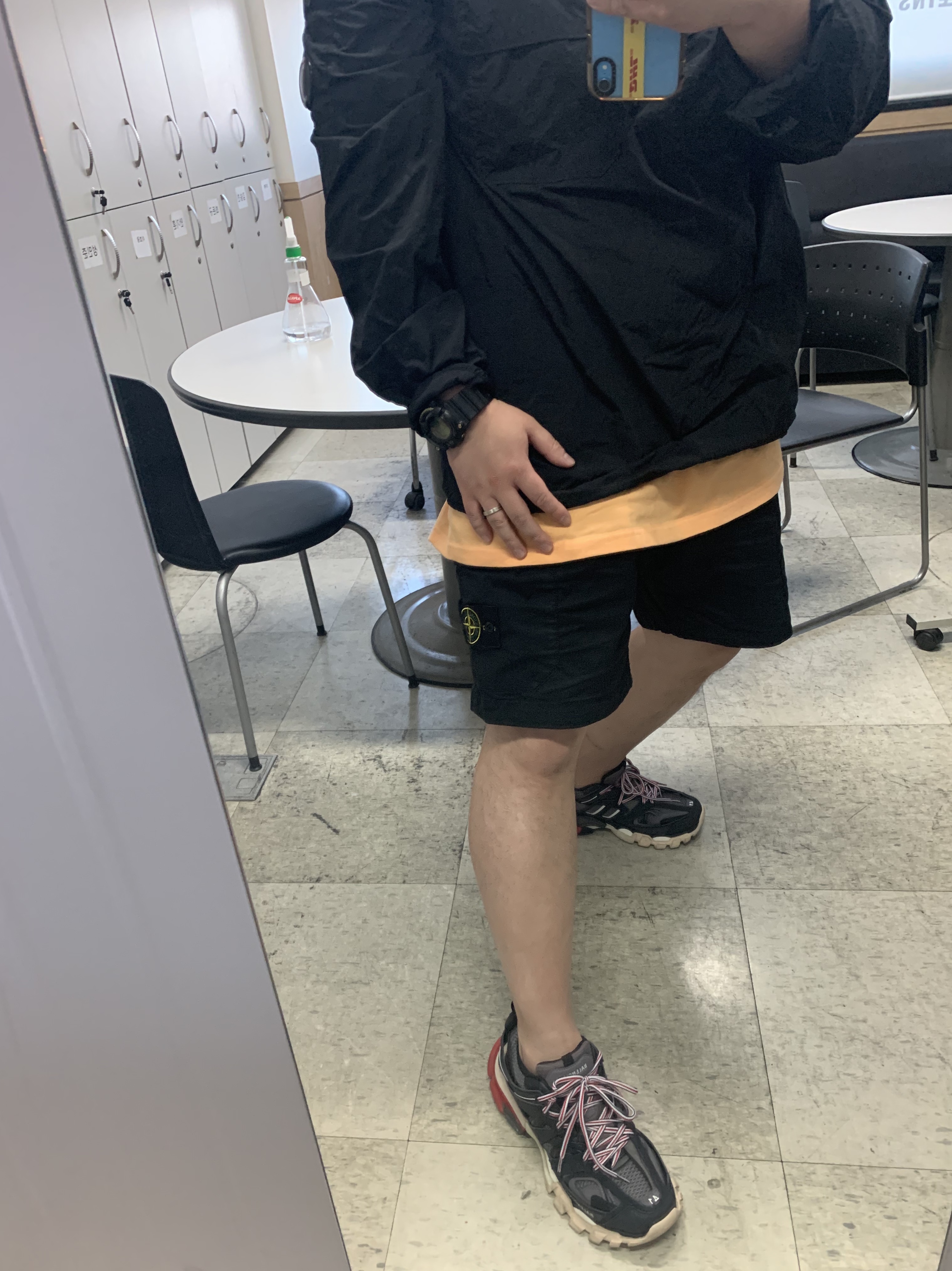 Balenciaga Track Sneakers Black Red 2019 착용 스타일