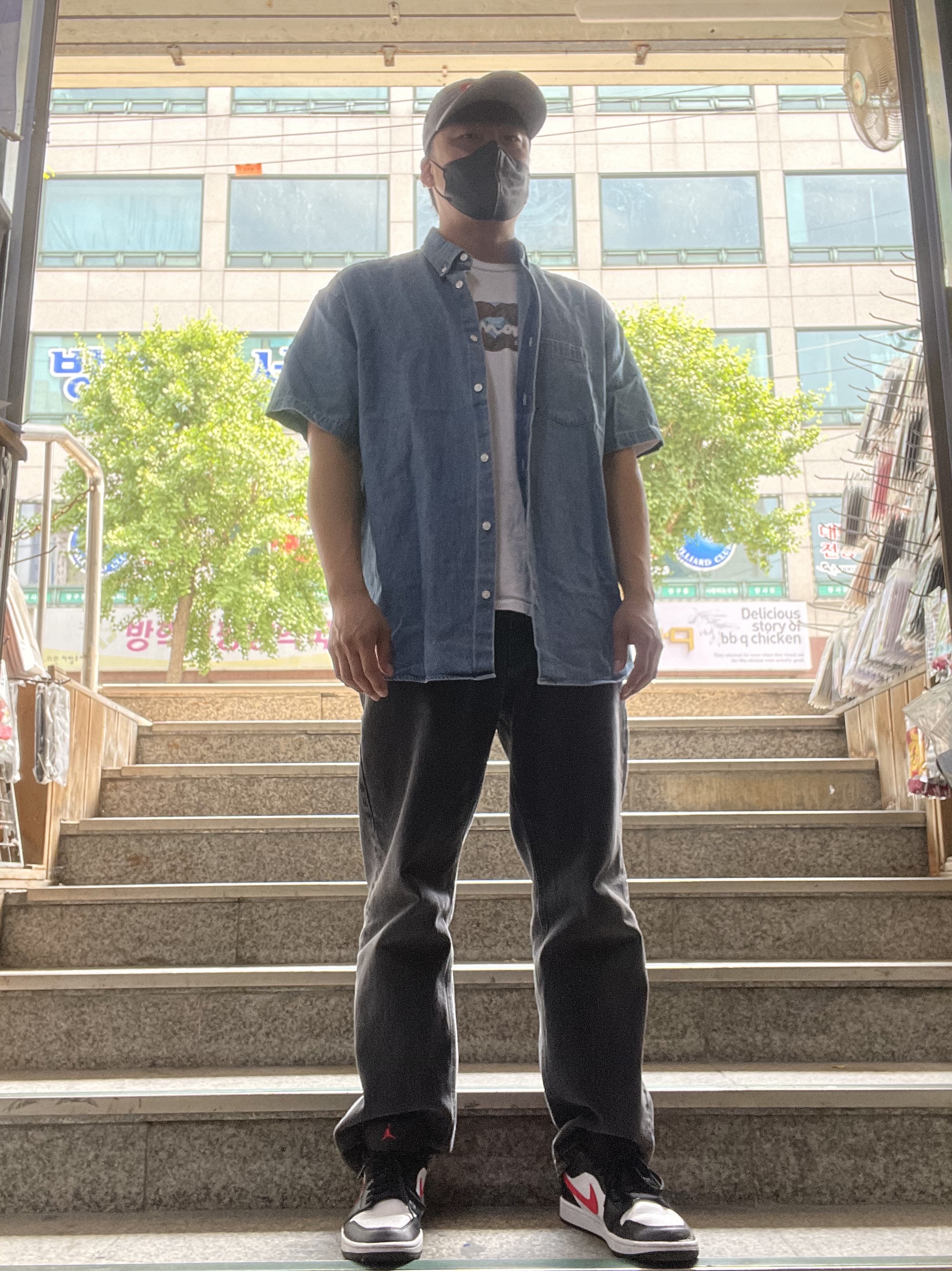 Supreme Military Camp Cap Grey - 21SS, (W) Jordan 1 Low Black Siren Red 착용 스타일