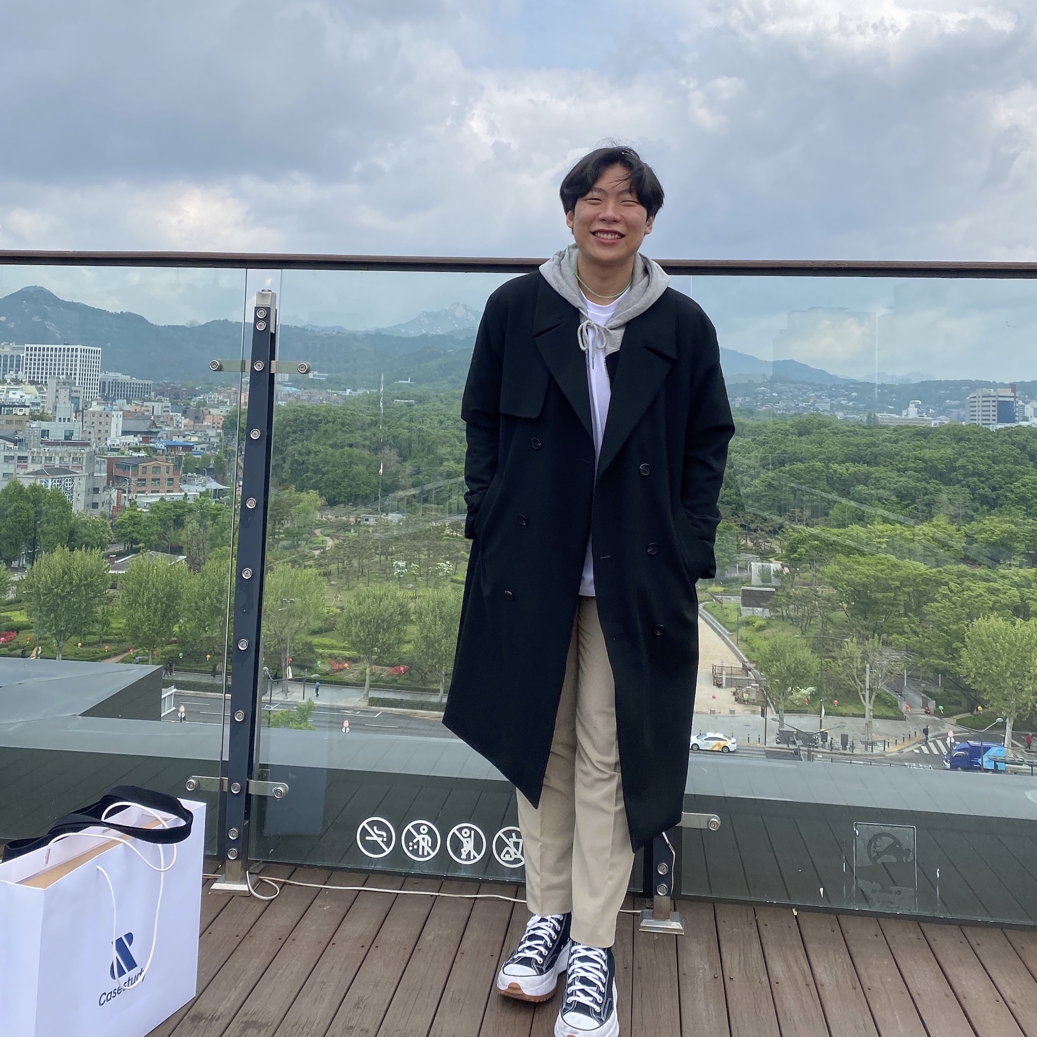 Converse Run Star Hike Hi Black White Gum, IAB Studio x Niniz Zip-up Hoodie 착용 스타일