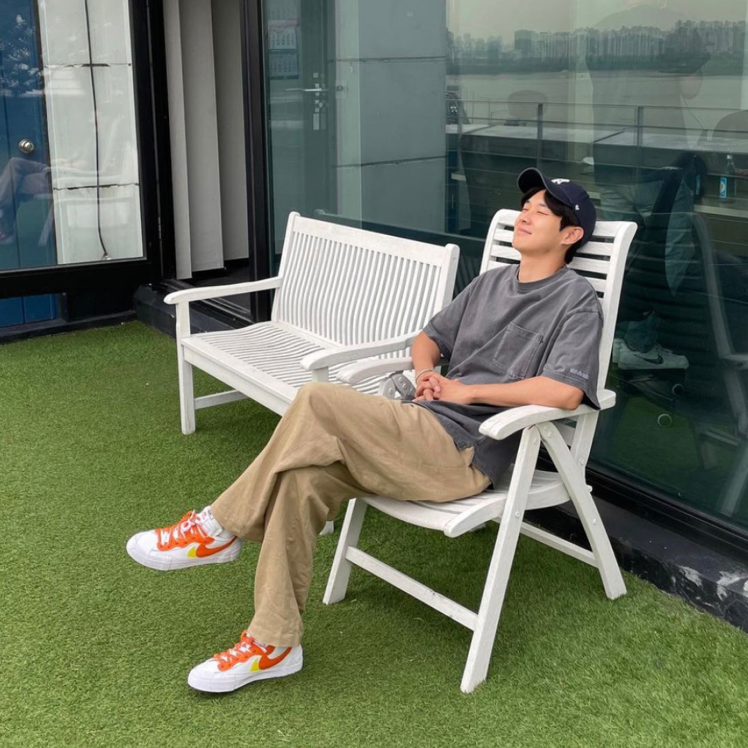 Nike x Sacai Blazer Low Magma Orange 착용 스타일 - 3