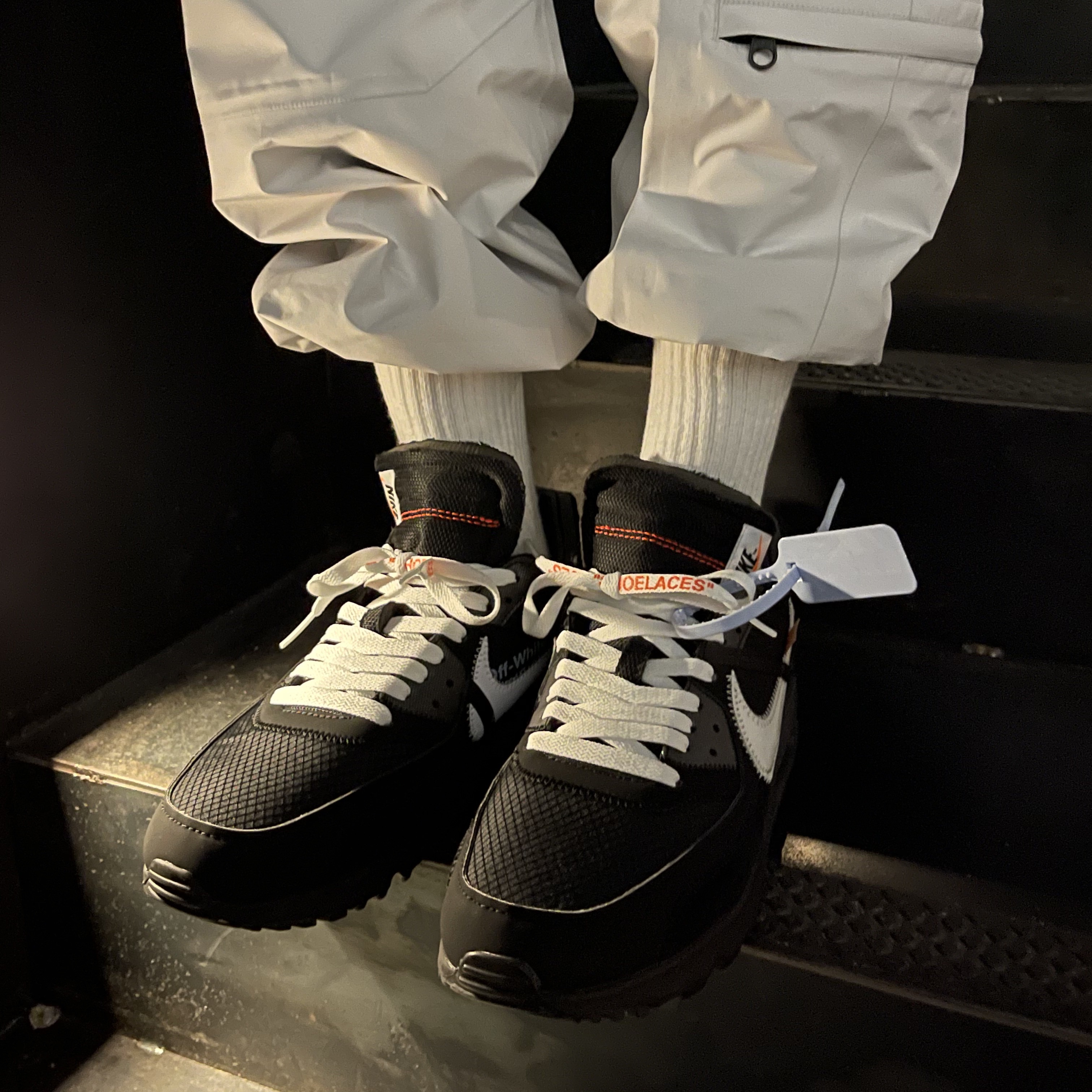 Nike x Off-White Air Max 90 V2 Black White, Palace Gore-Tex Zip Off Cargos Grey - 21SS 착용 스타일