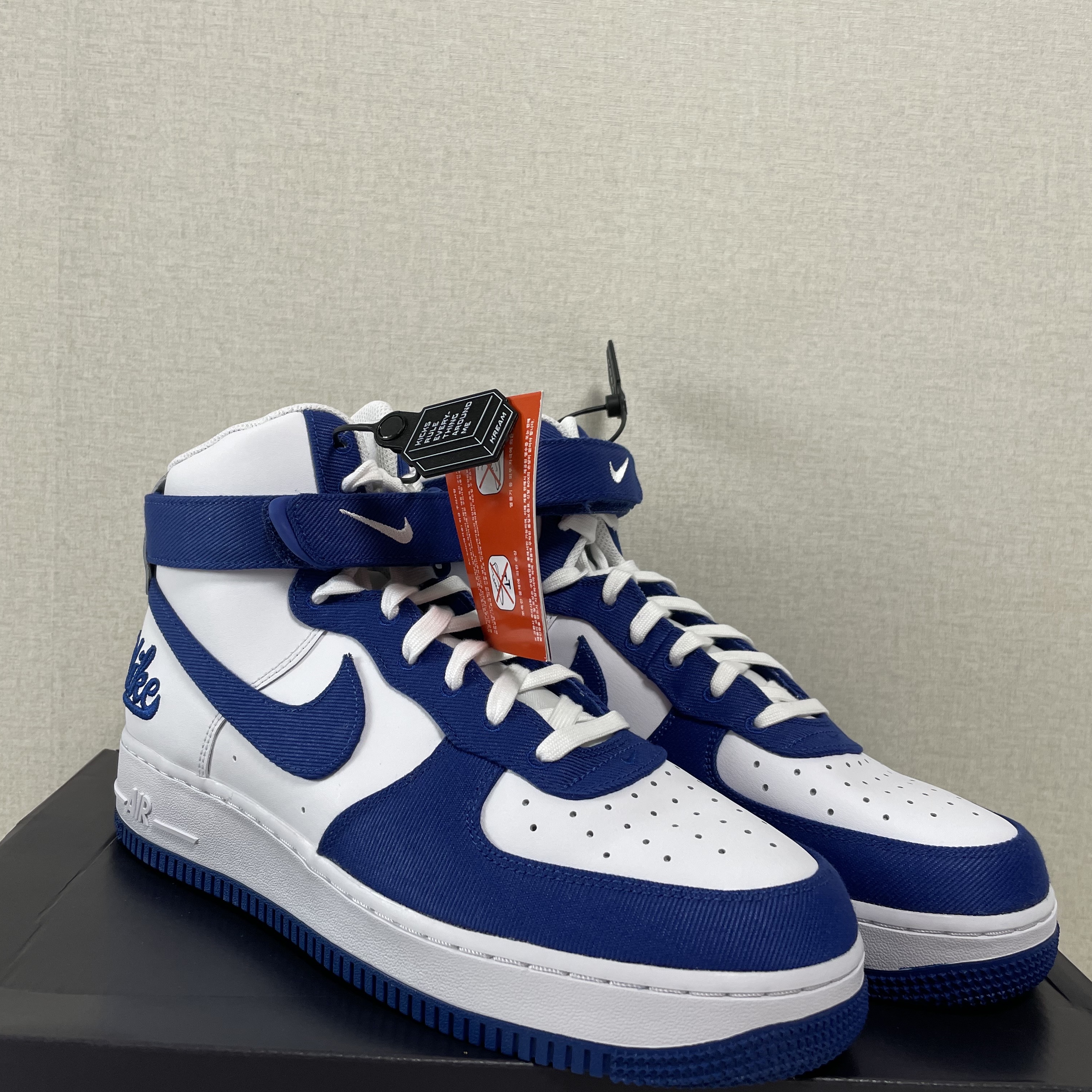 Nike Air Force 1 High '07 LV8 EMB Dodgers 착용 스타일