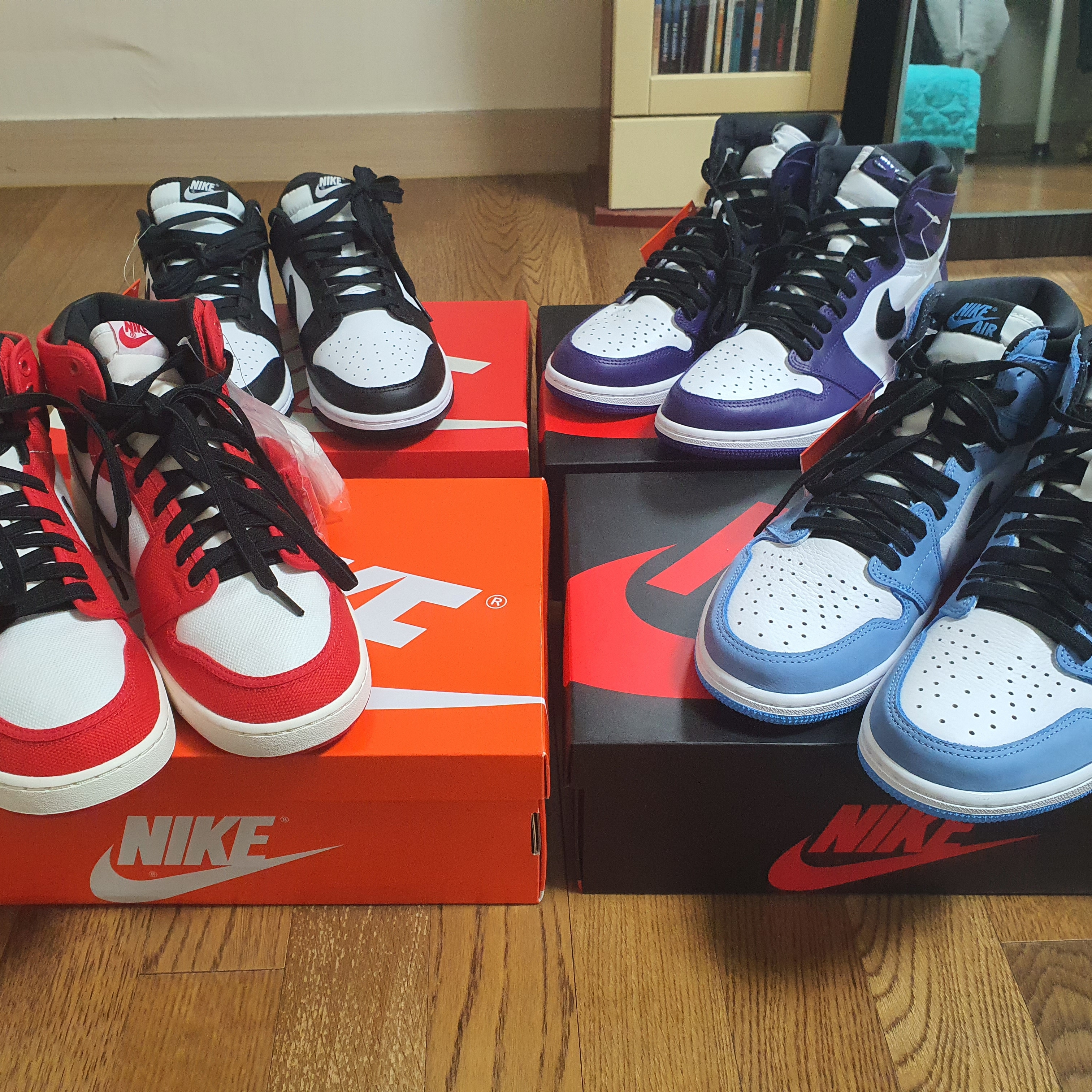 Jordan 1 KO Chicago 2021, Nike Dunk Low Retro Black 착용 스타일