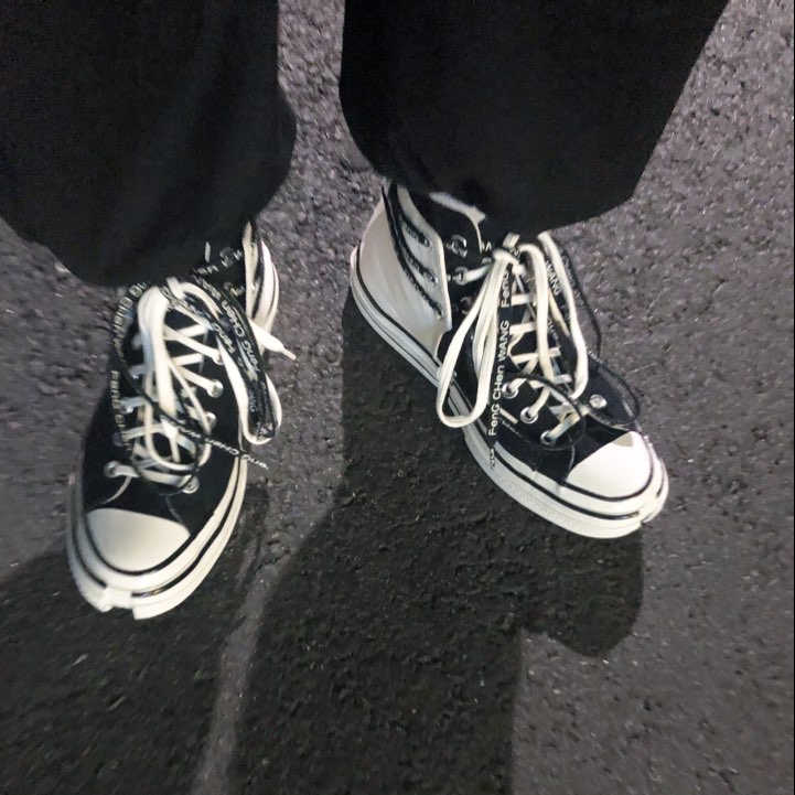 Converse x Feng Chen Wang Chuck 70 2-in-1 Natural Ivory Black 착용 스타일 - 3