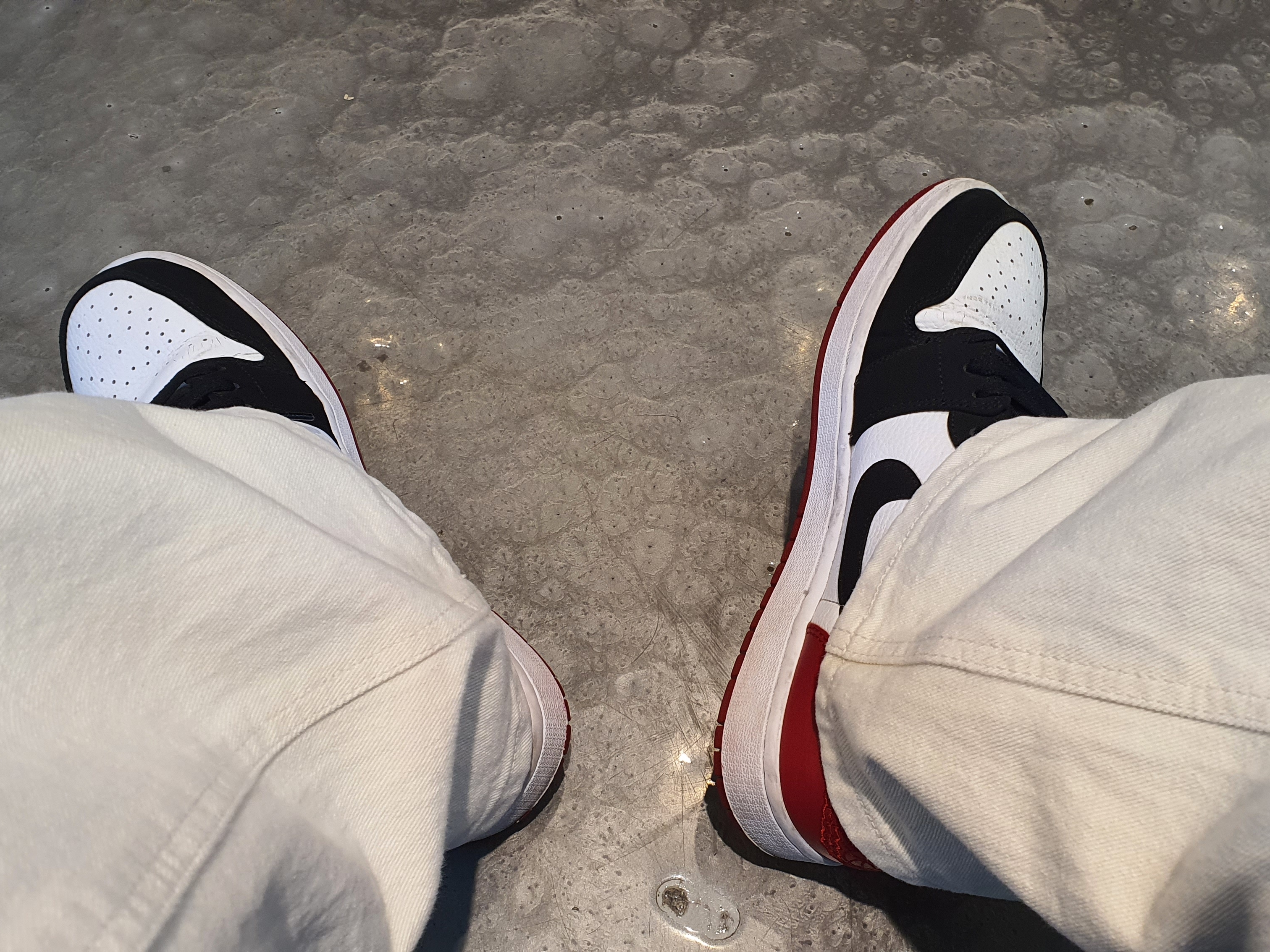 Jordan 1 Low Black Toe 착용 스타일