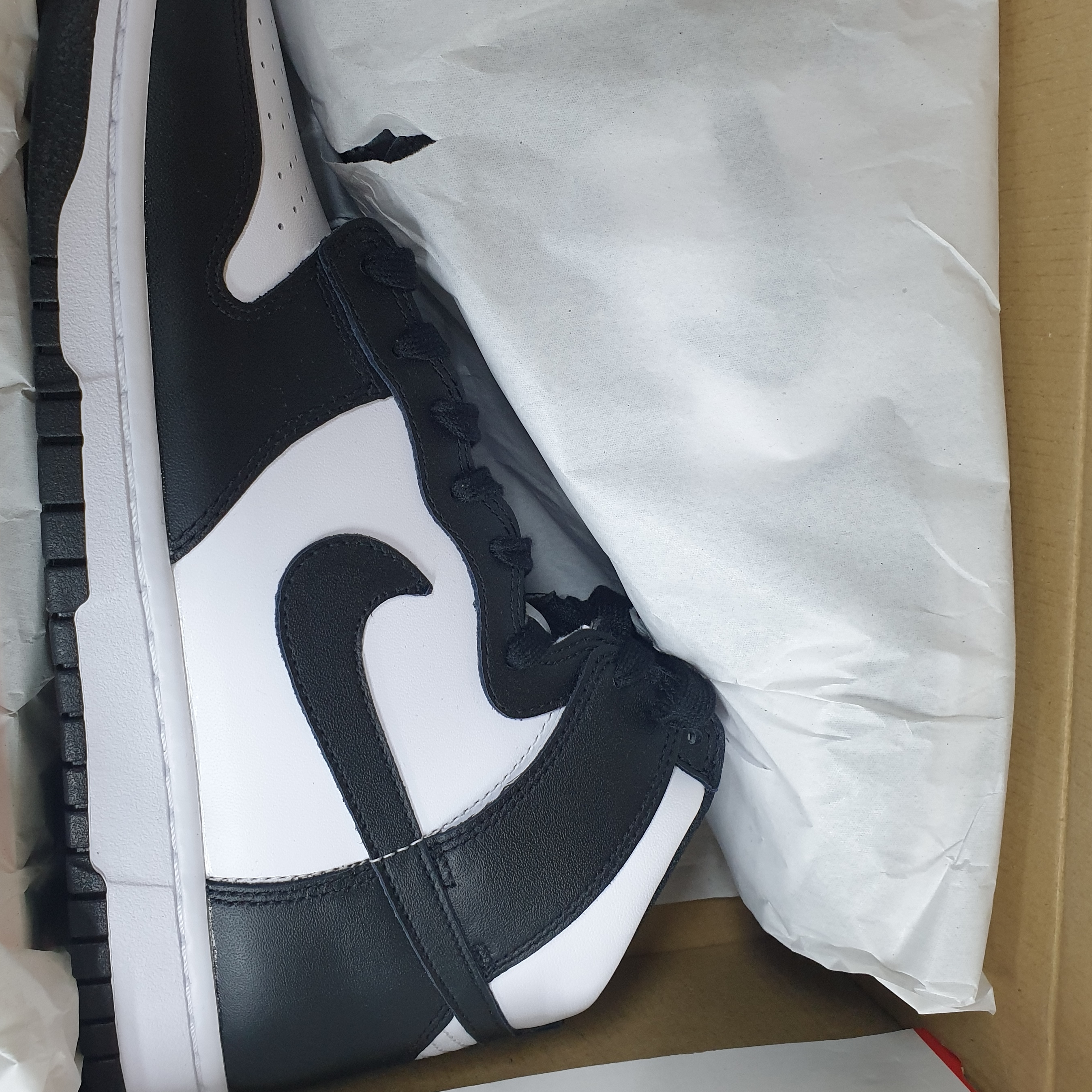 Nike Dunk High Retro Black and White, Nike x Fragment Dunk High Black 착용 스타일 - 1