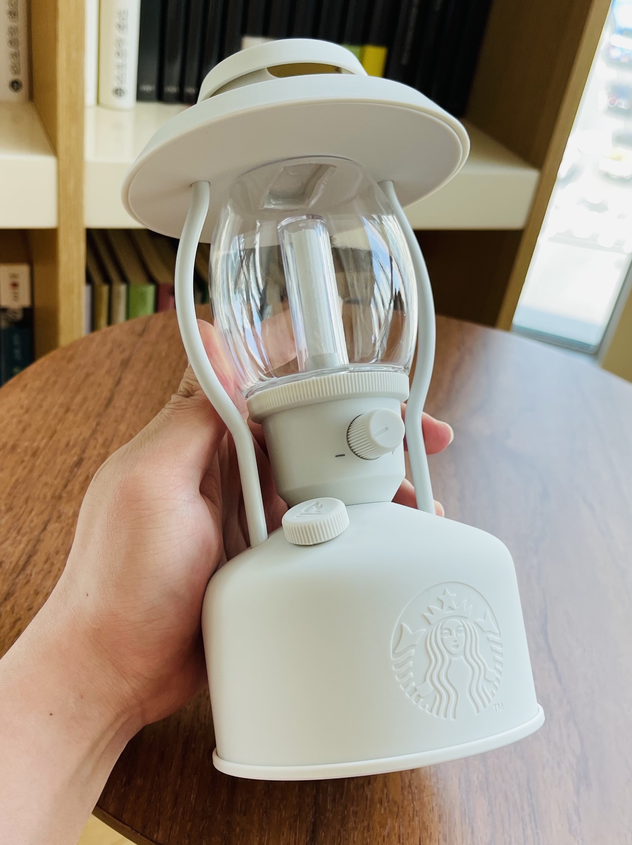 Starbucks Summer Night Singing Lantern Cream Gray (Korean Ver.) 착용 스타일 - 1