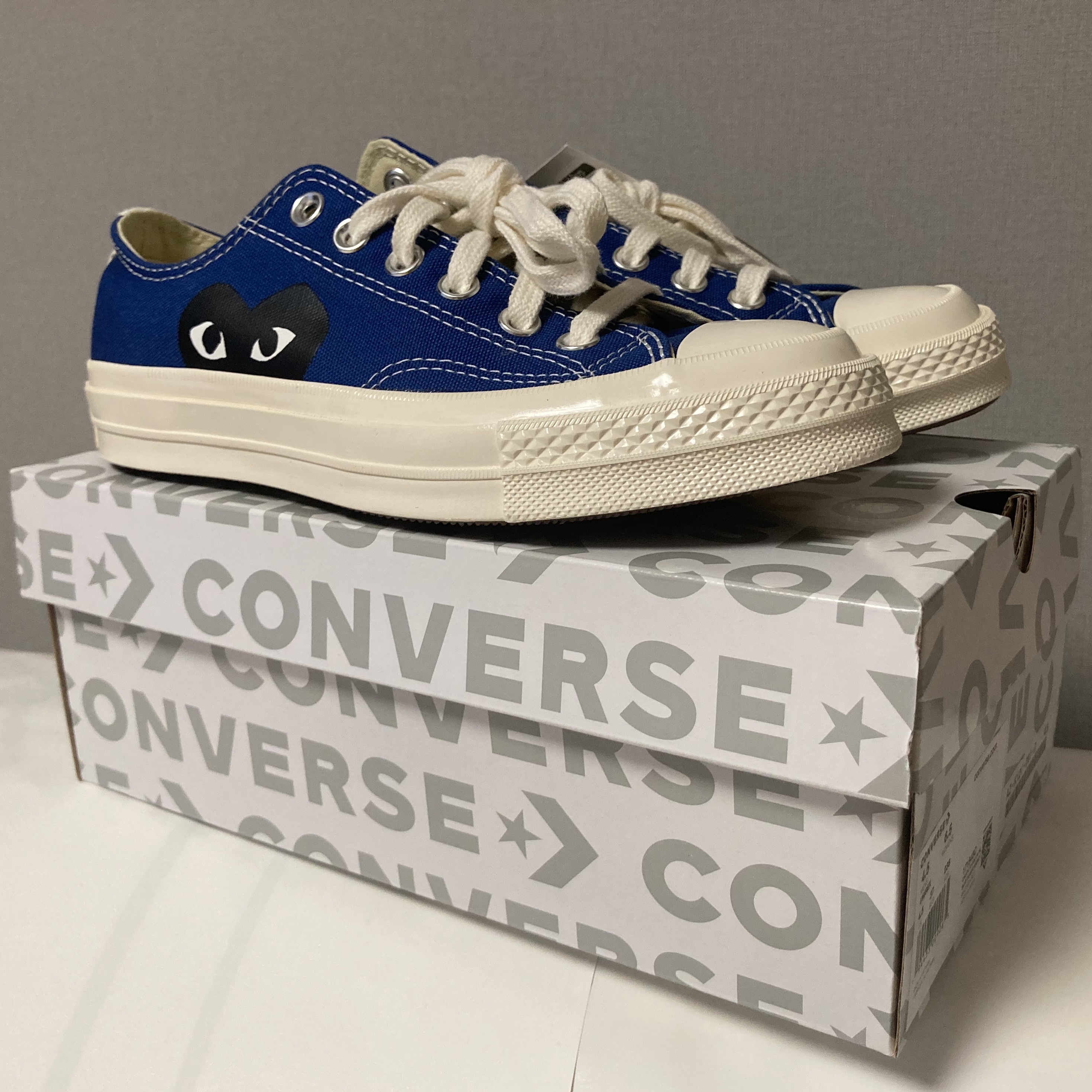 Converse x Play Comme des Garcons Chuck 70 Ox Blue Quartz 착용 스타일