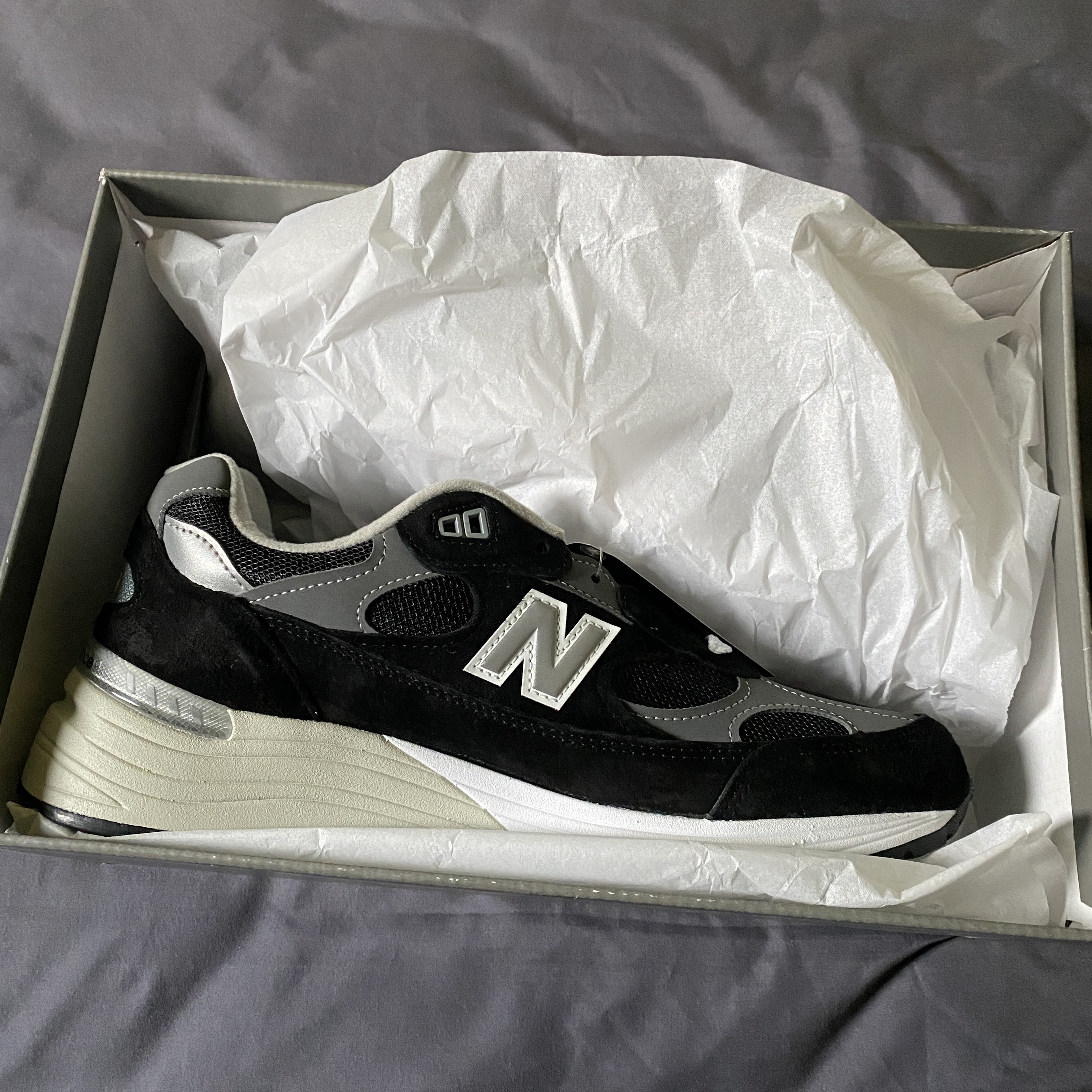 New Balance 992 Made in USA Black Grey 착용 스타일