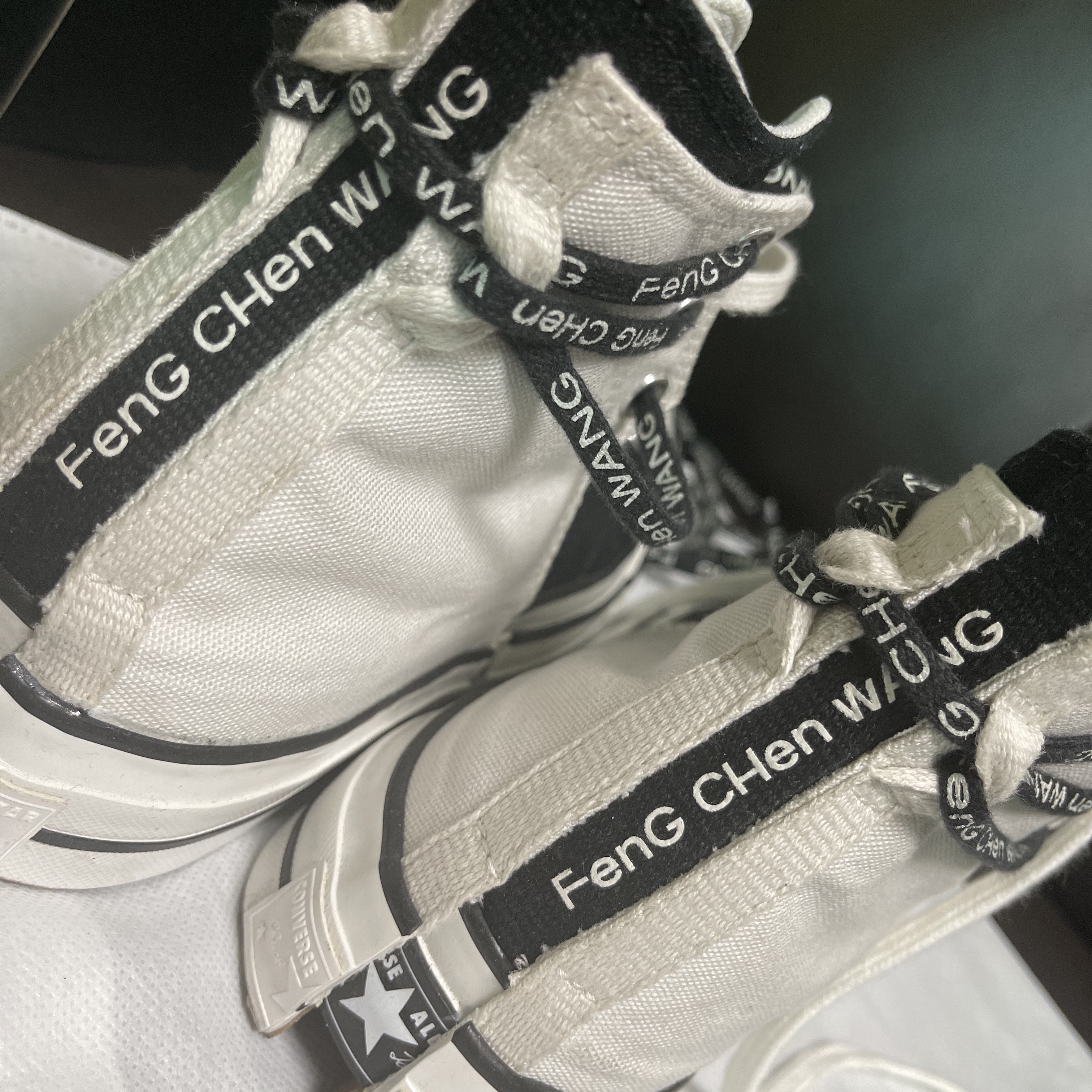 Converse x Feng Chen Wang Chuck 70 2-in-1 Natural Ivory Black 착용 스타일 - 2