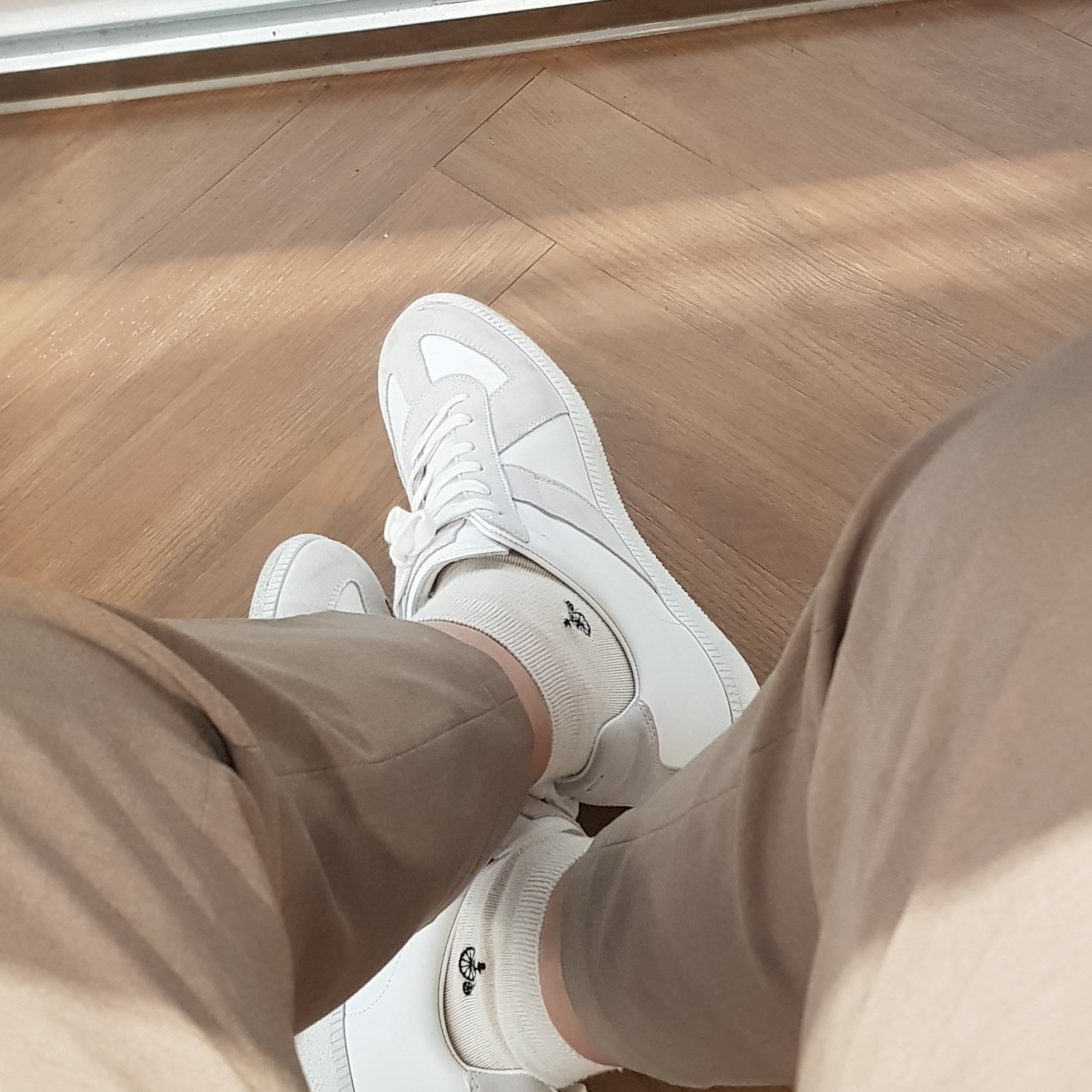Maison Margiela Calfskin Replica Sneakers White 착용 스타일