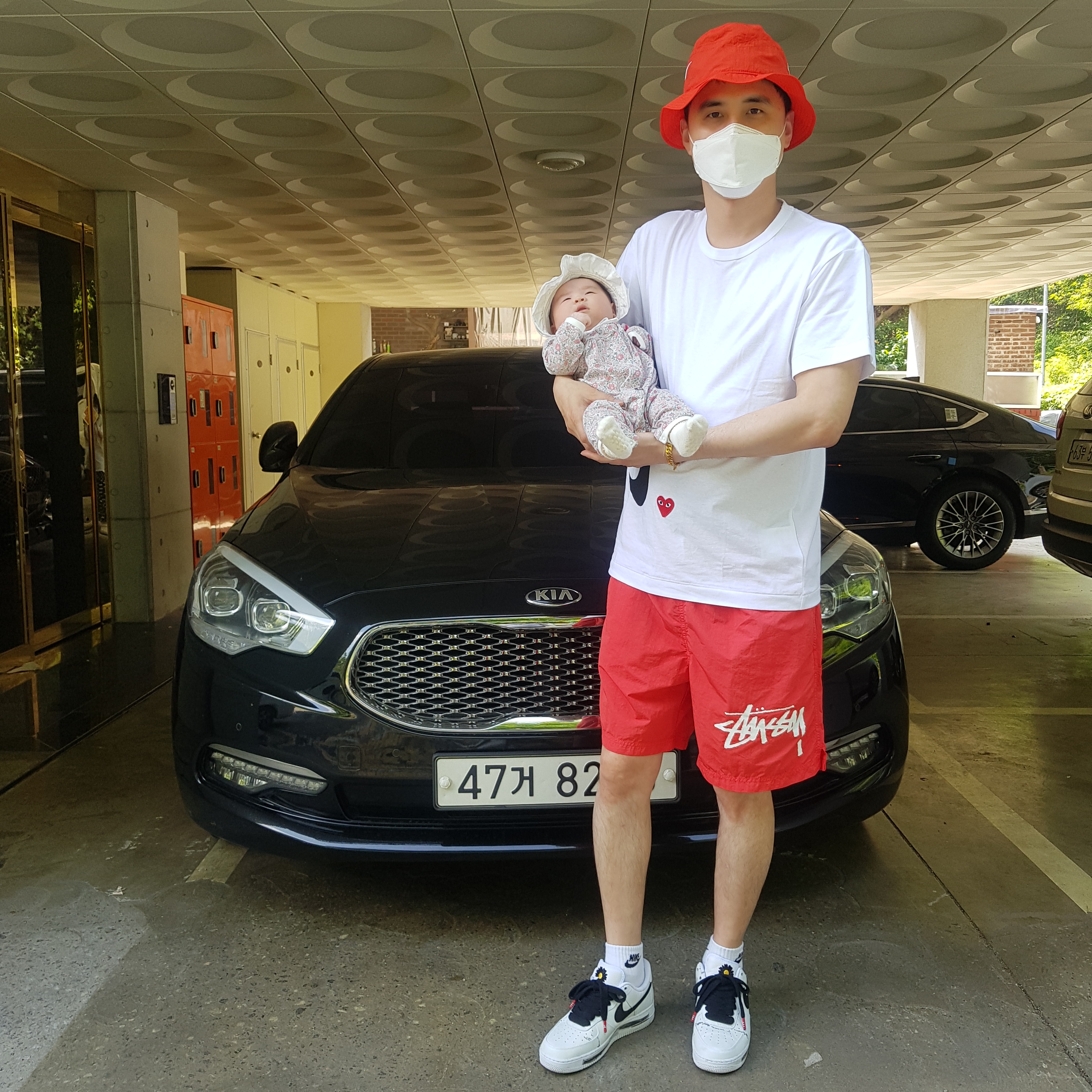 Nike x Stussy Water Shorts Habanero Red, Nike x Stussy Bucket Hat Habanero Red 착용 스타일