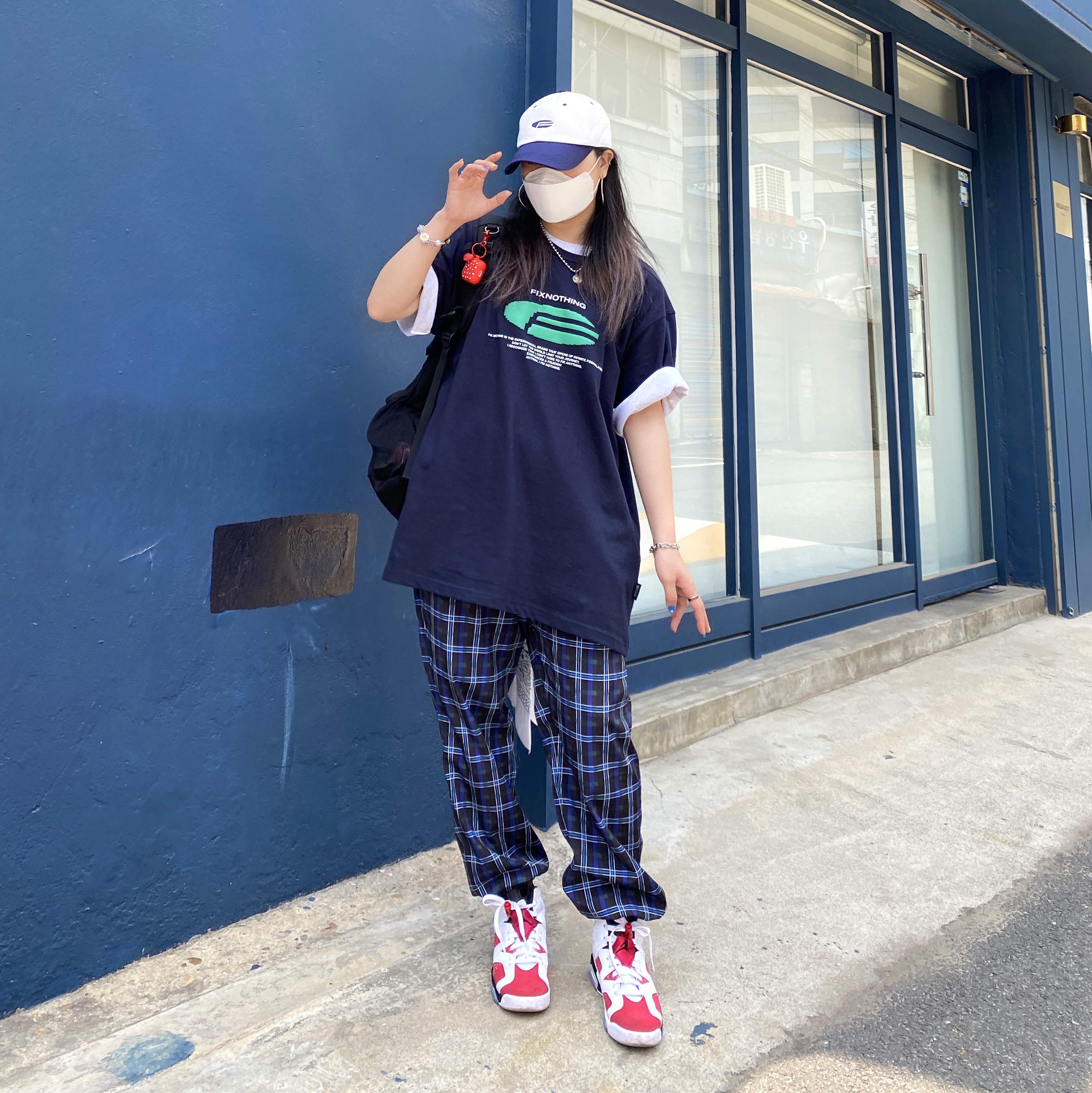 Supreme Backpack Black - 18SS, (GS) Jordan 6 Retro Carmine 2021 착용 스타일 - 3