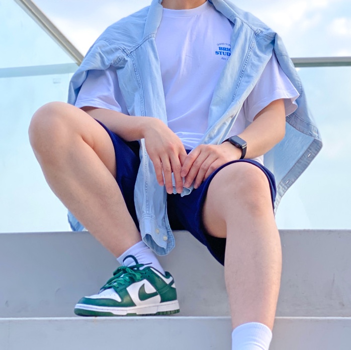 Nike Dunk Low Retro Varsity Green 착용 스타일