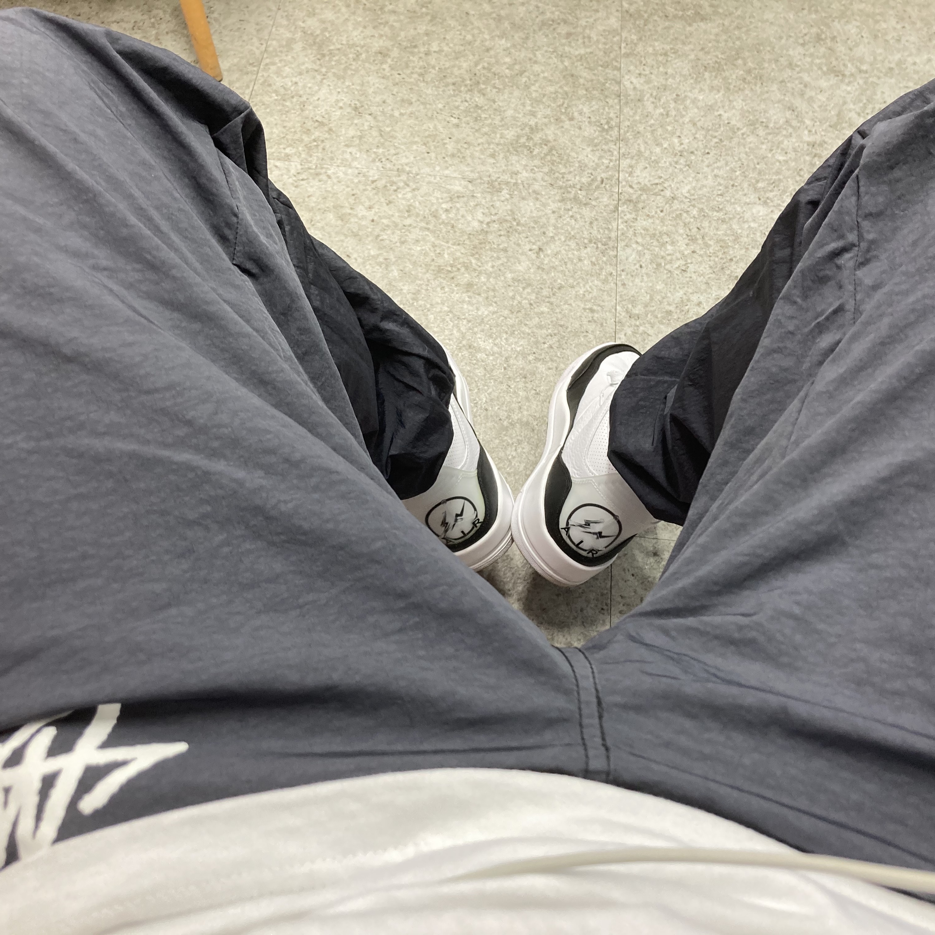 Jordan 3 x Fragment Retro SP White Black, Nike x Stussy Beach Pants Off Noir 착용 스타일