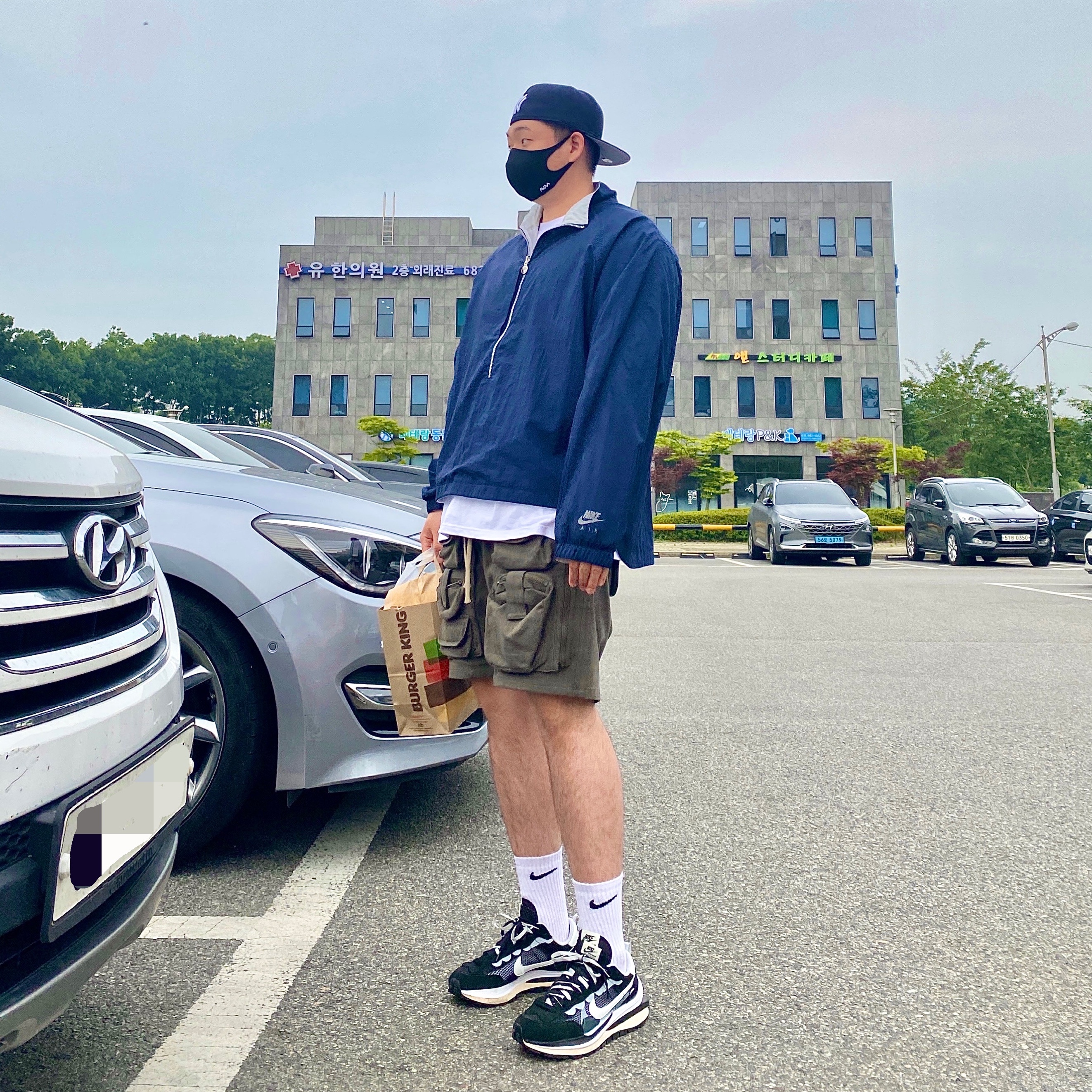 Nike x Kim Jones Reversible Wind Breaker Navy - US/EU, Nike x Sacai VaporWaffle Black White 착용 스타일