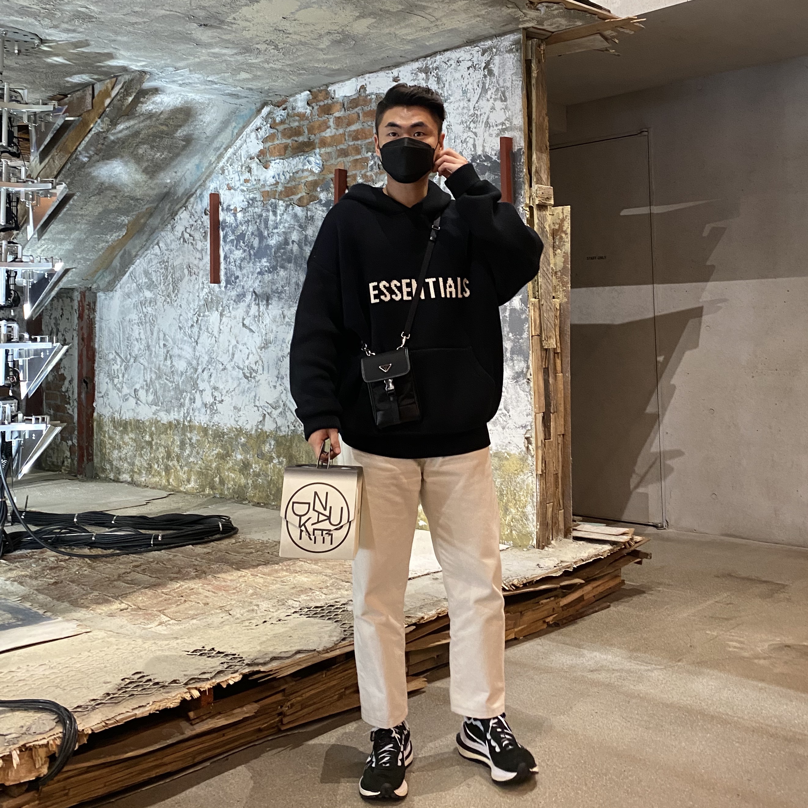 Essentials Knit Hoodie Black - 20FW, Nike x Sacai VaporWaffle Black White 착용 스타일