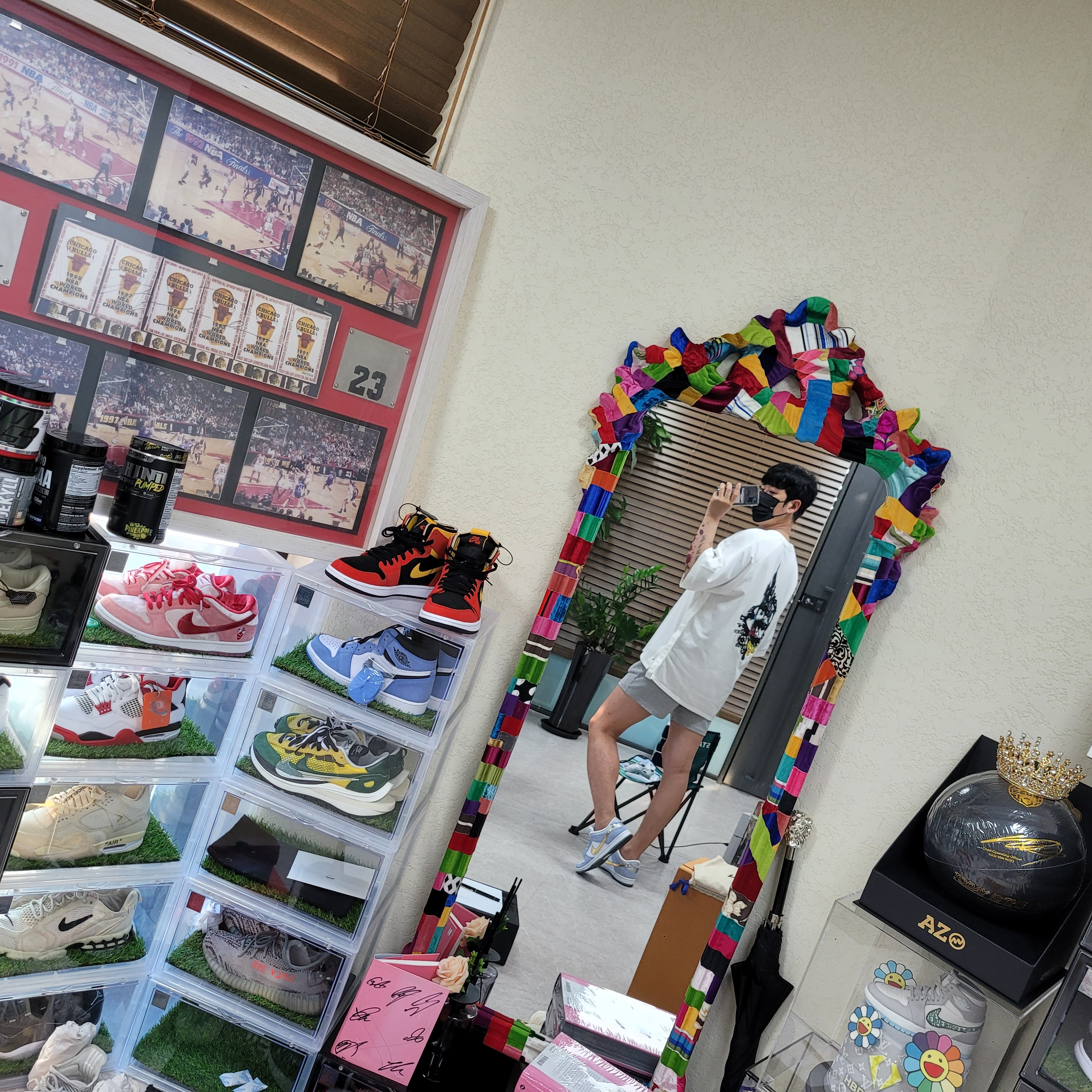 Nike x Sean Cliver SB Dunk Low Holiday Special 착용 스타일