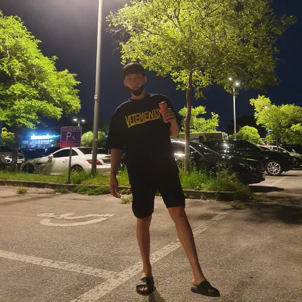 KREAM 프로필 이미지