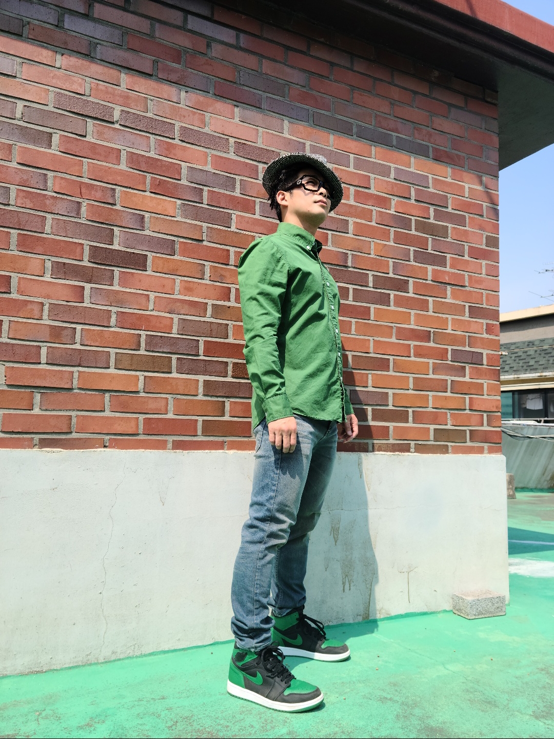 Jordan 1 Retro High OG Pine Green Black 착용 스타일 - 1