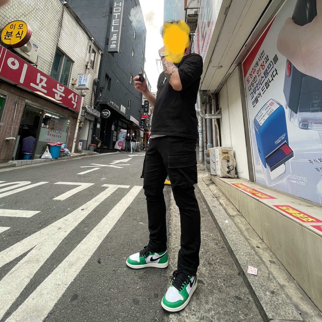 (W) Jordan 1 Retro High OG Lucky Green 착용 스타일 - 3