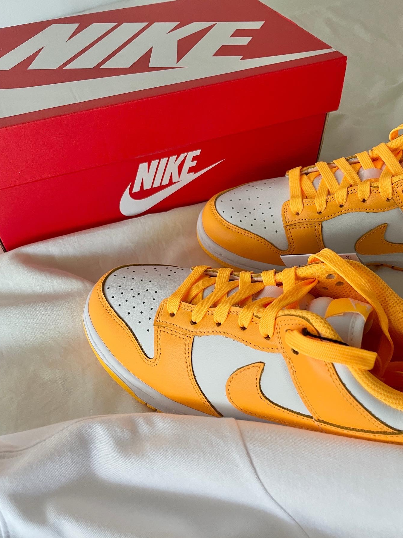 (W) Nike Dunk Low Laser Orange 착용 스타일