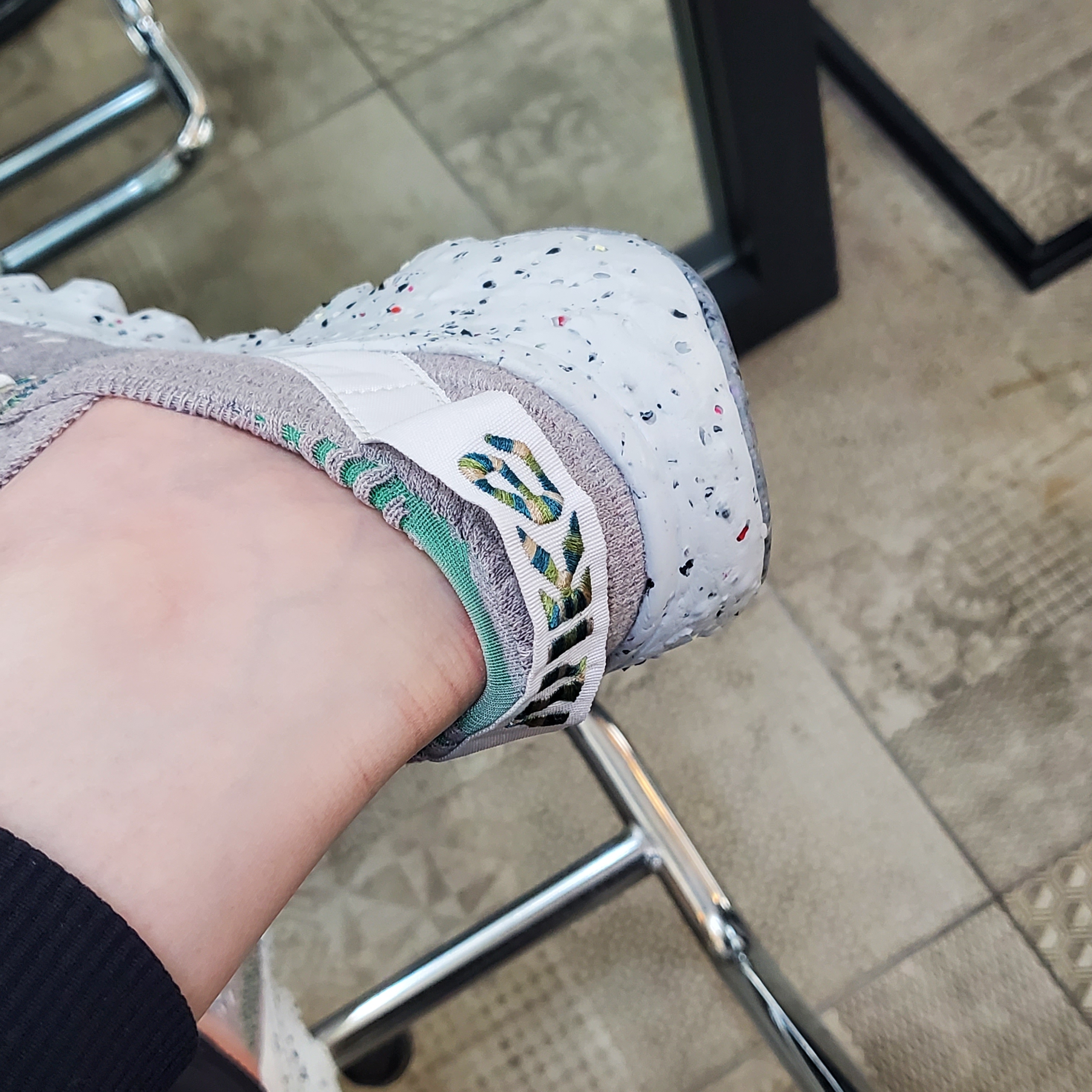 (W) Nike Space Hippie 04 Mean Green 착용 스타일 - 2