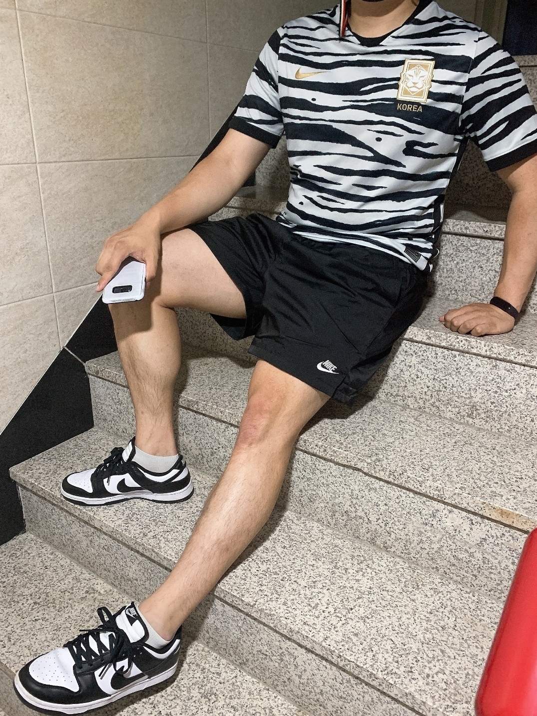 Nike Dunk Low Retro Black 착용 스타일