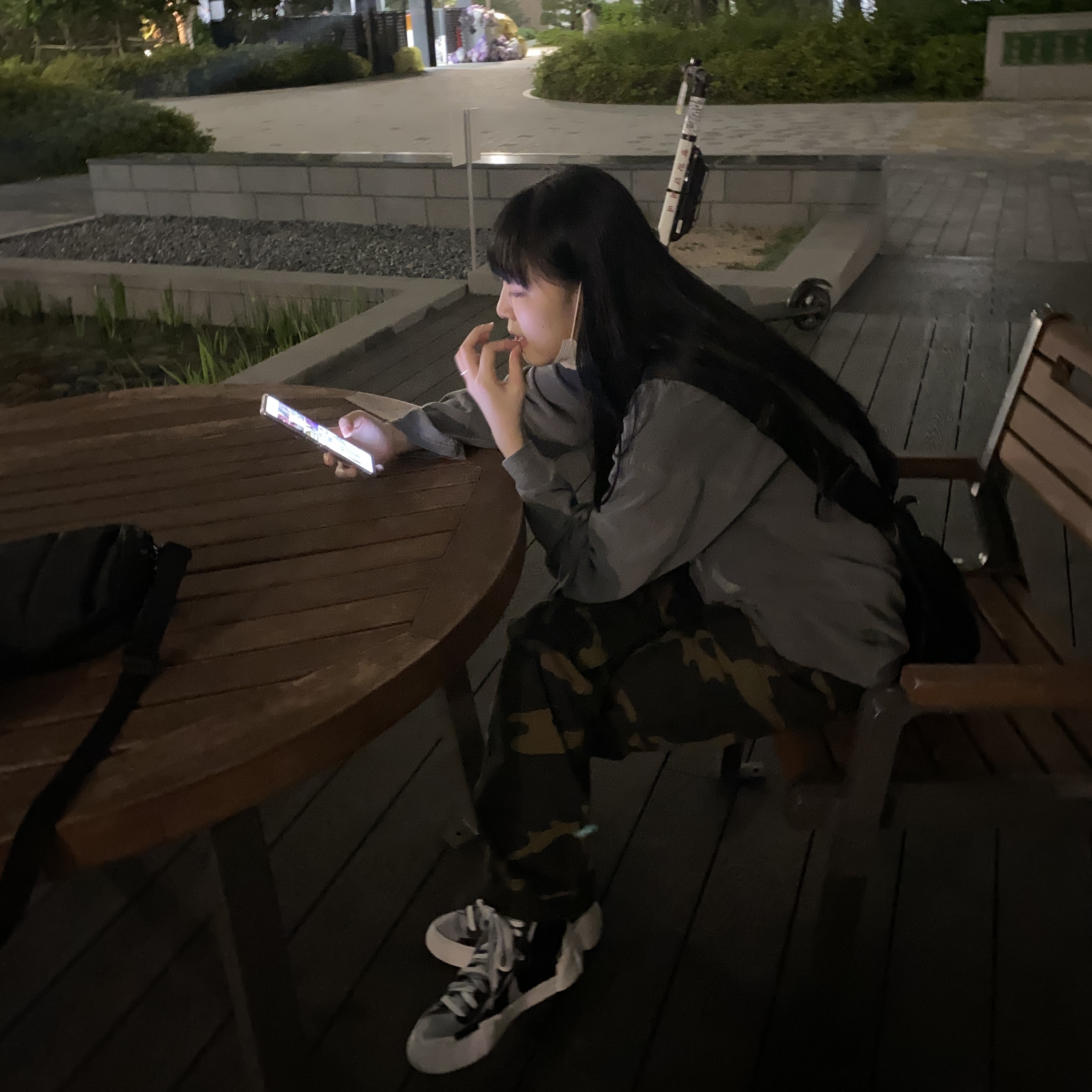Nike x Sacai Blazer Mid Black Grey 착용 스타일