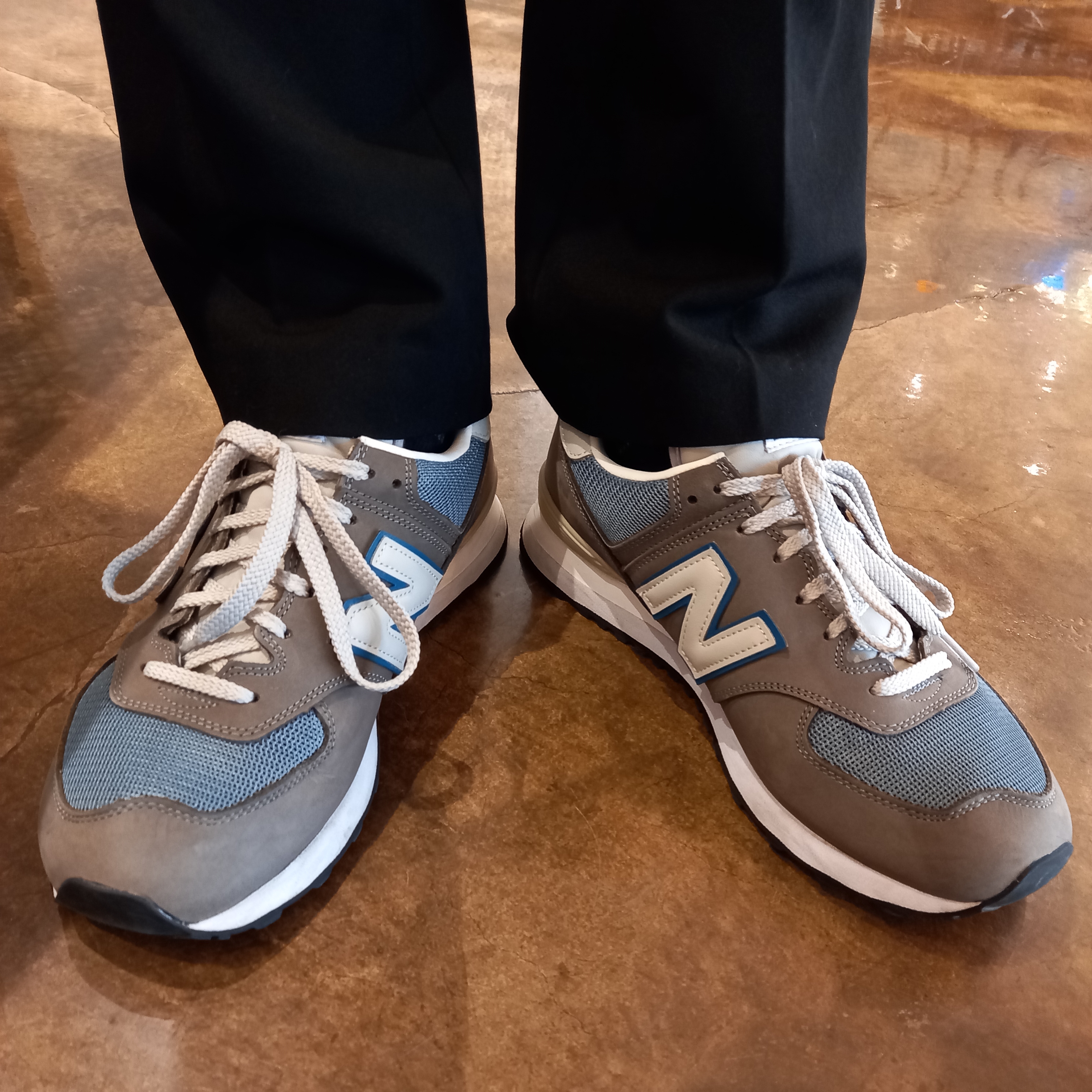 New Balance 574 Grey Day (1300JP) 착용 스타일 - 2