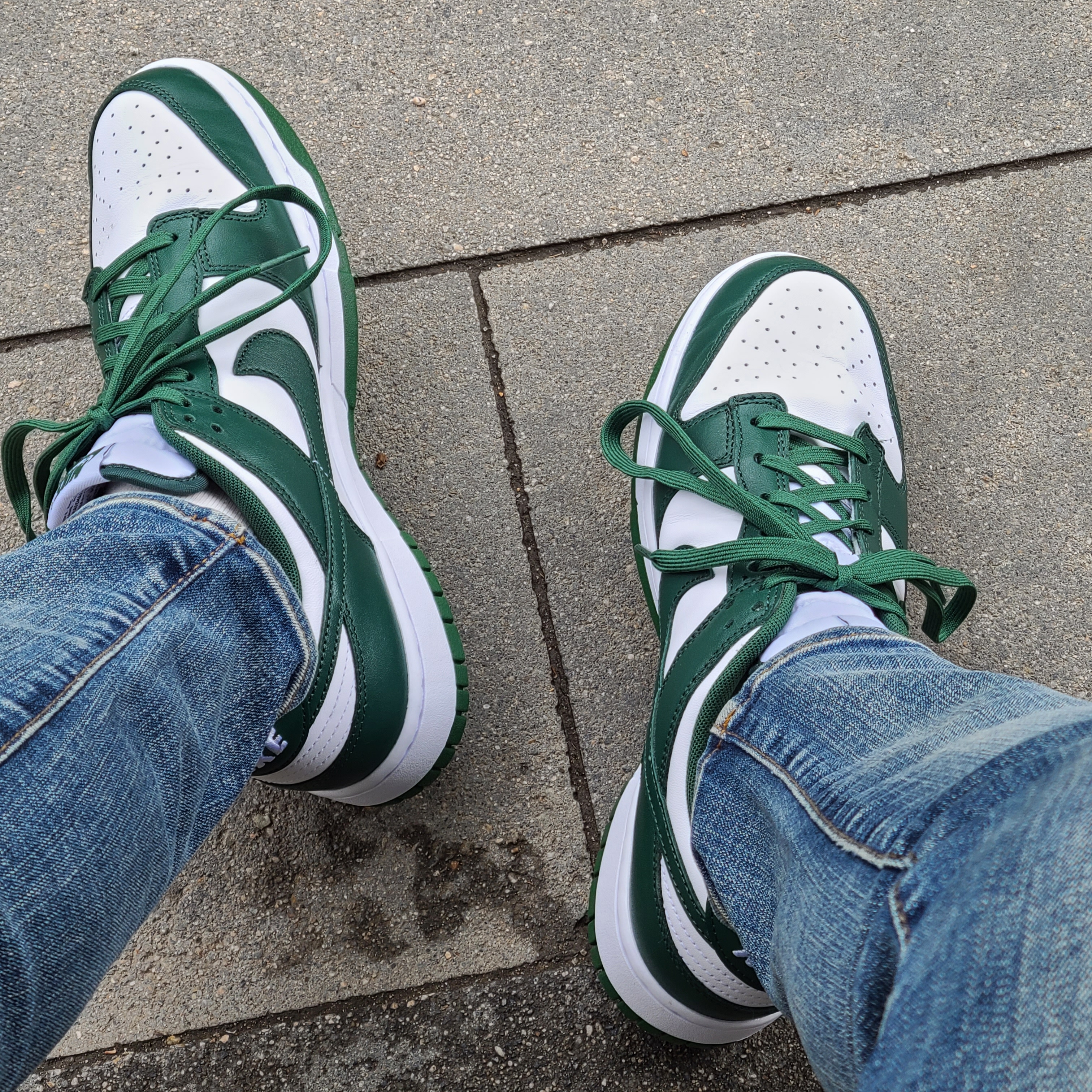 Nike Dunk Low Retro Varsity Green 착용 스타일 - 2