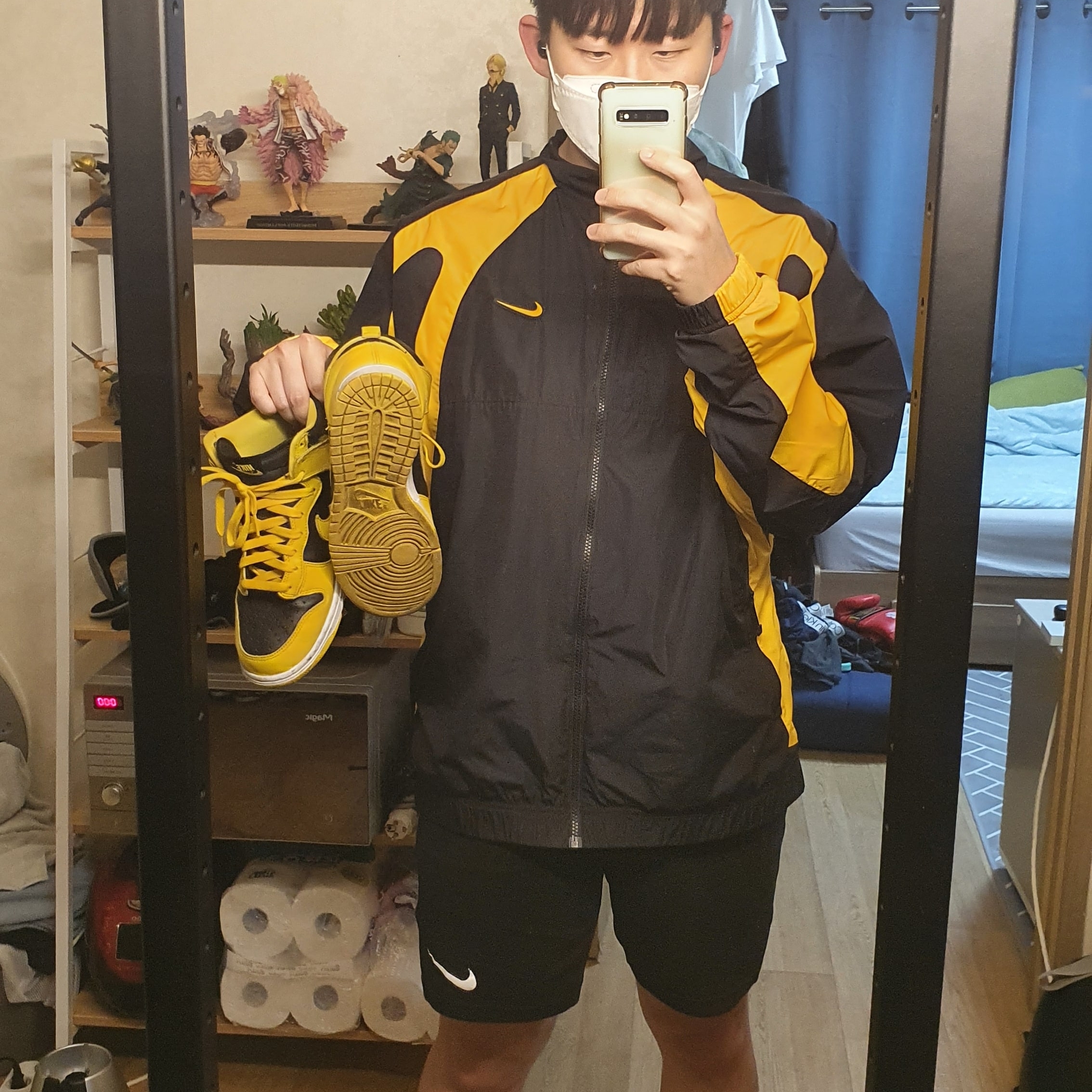 Nike x Drake Nocta Essential Track Jacket - US/EU, Nike Dunk High SP Varsity Maize 착용 스타일