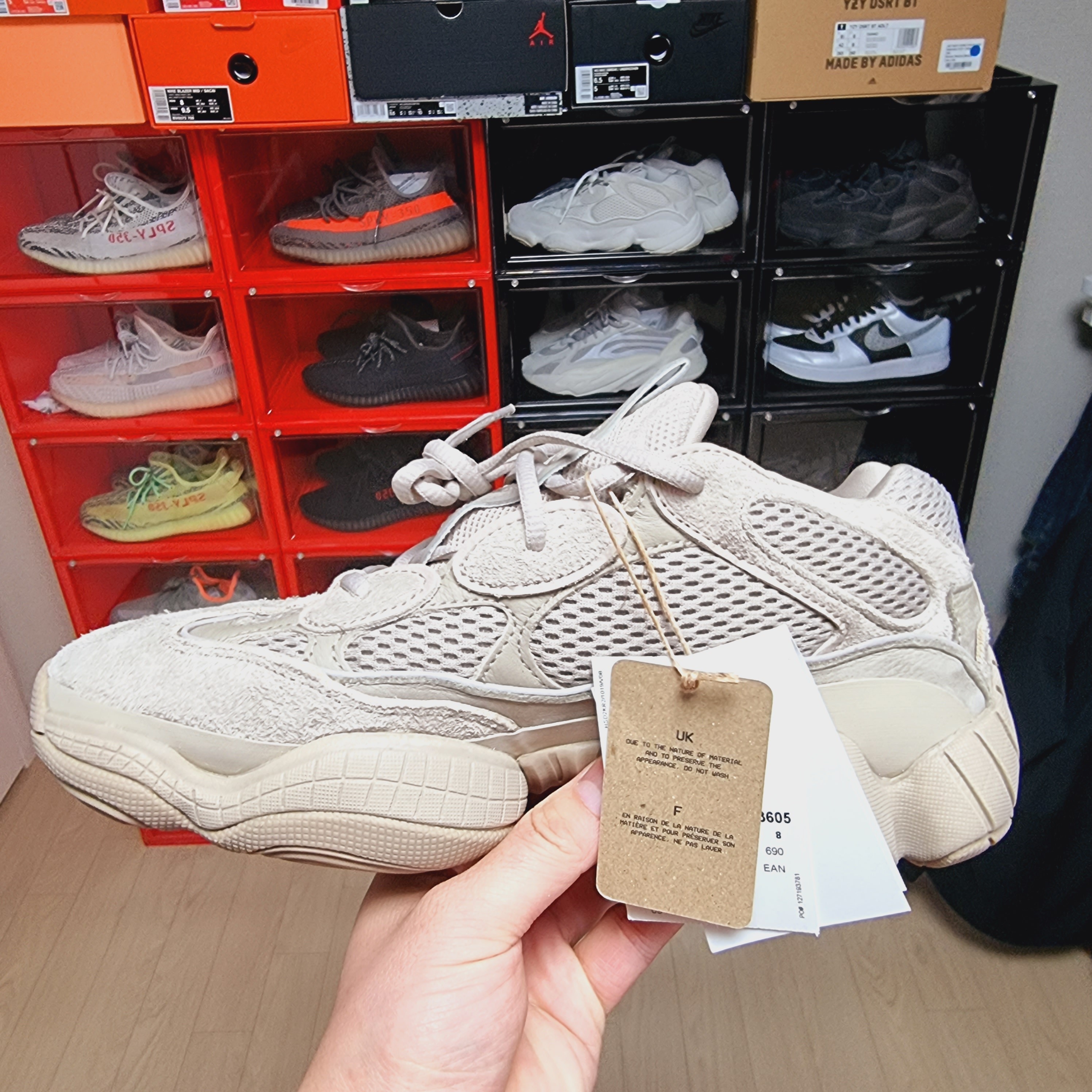 Adidas Yeezy 500 Taupe Light 착용 스타일 - 2