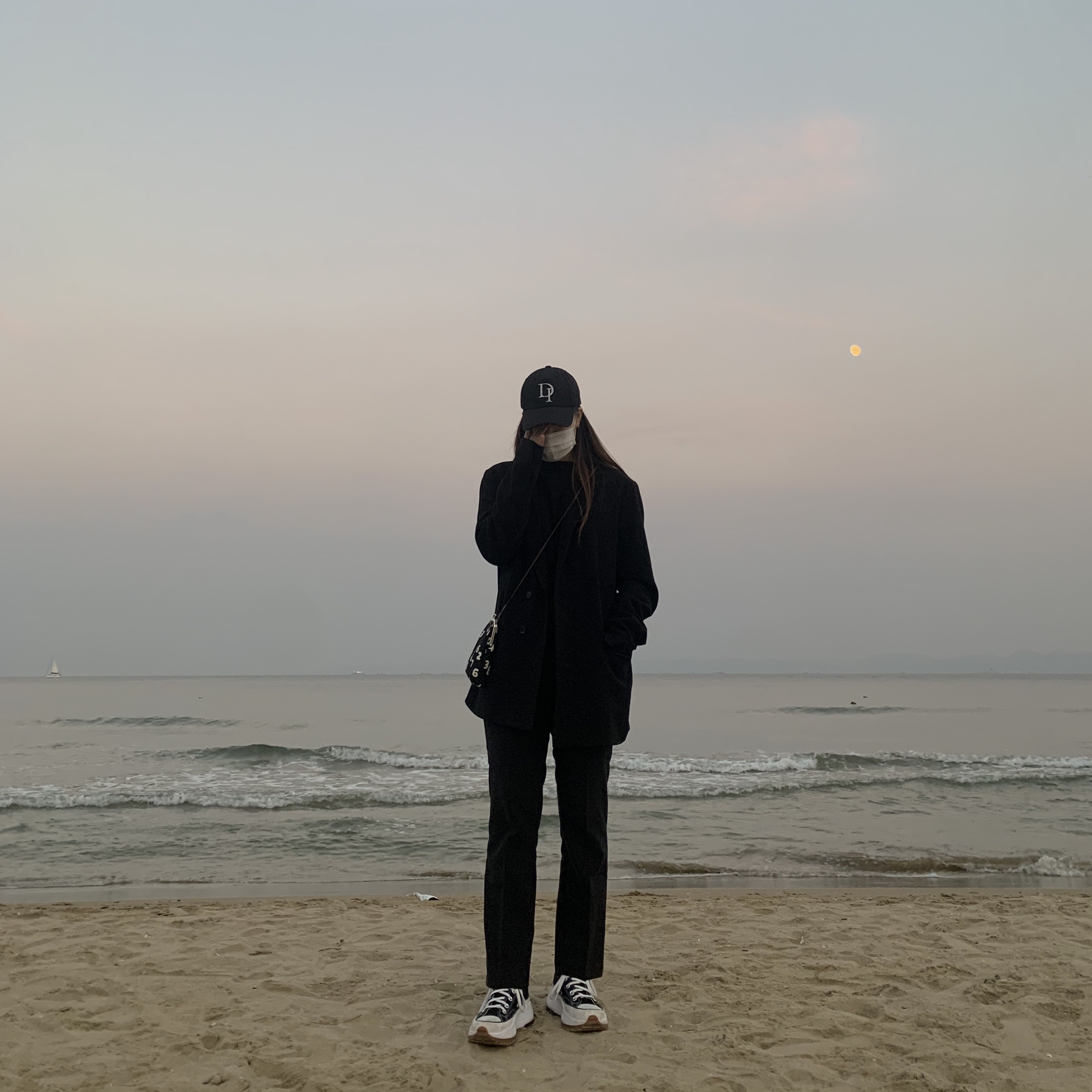 Converse Run Star Hike Hi Black White Gum 착용 스타일