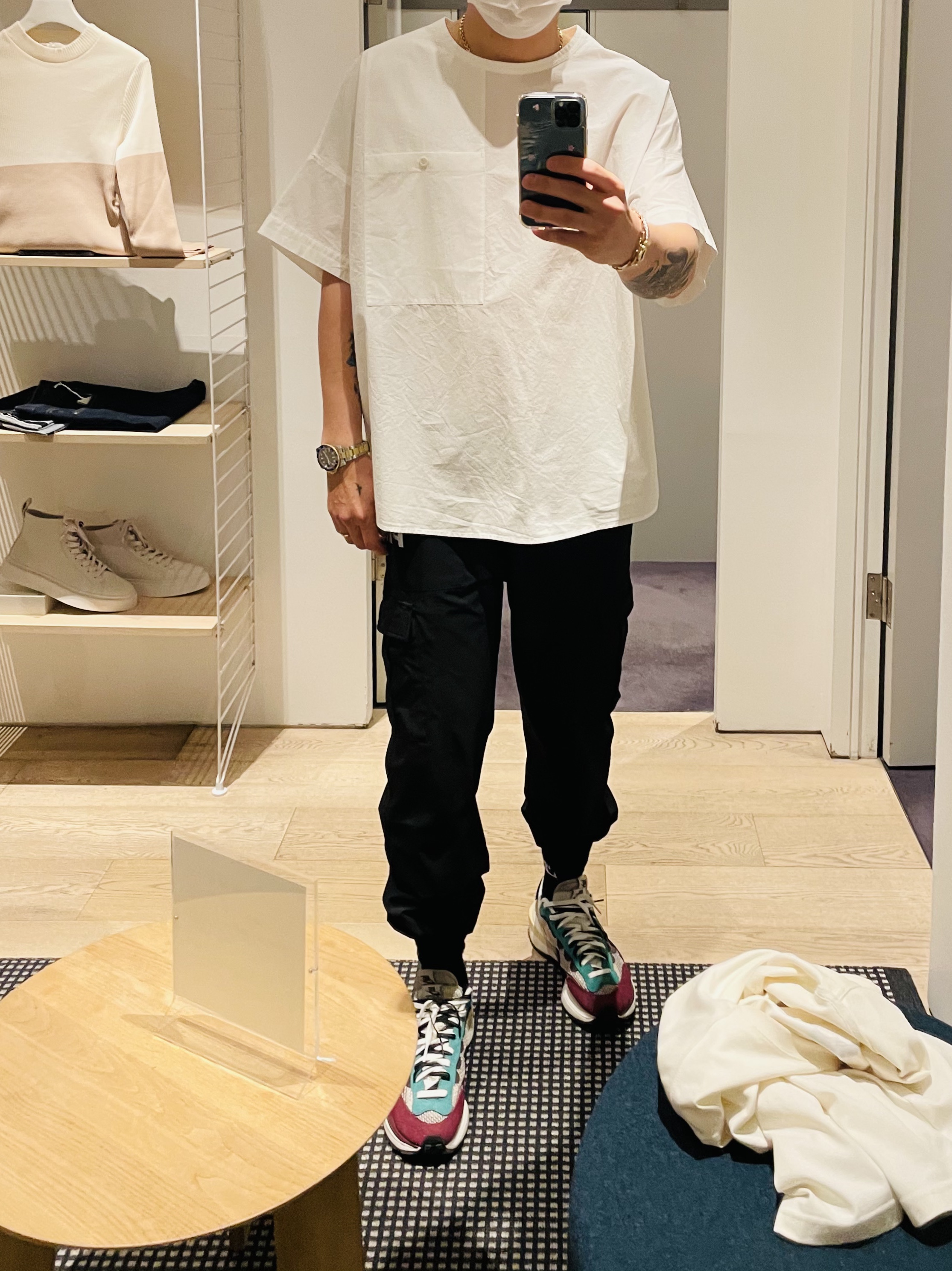 Nike x Sacai VaporWaffle String & Black Villain Red, Nike x Drake Nocta Essential Cap Black 착용 스타일 - 2