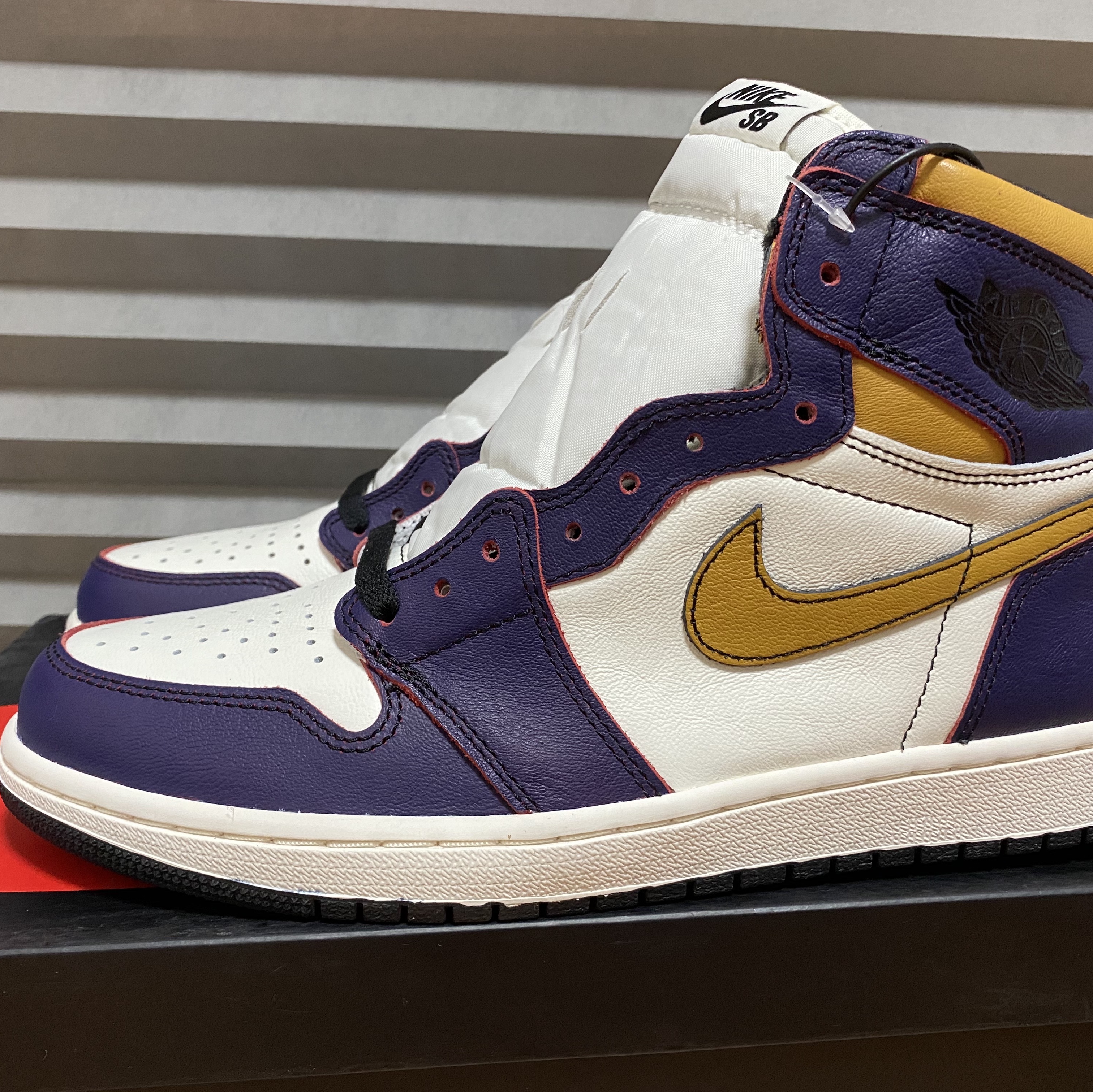 Jordan 1 Retro High OG Defiant SB LA to Chicago 착용 스타일