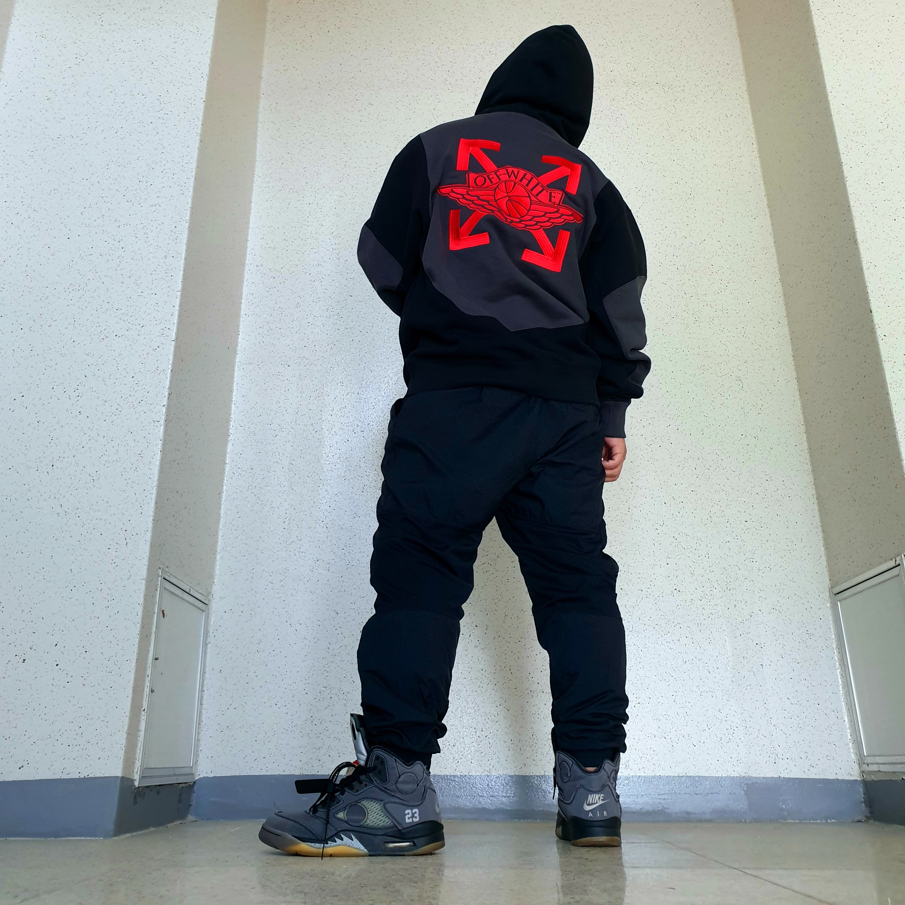 Jordan 5 x Off-White Retro SP Black Muslin, Jordan x Off-White Fleece Pullover Hoodie Black - US/EU 착용 스타일 - 3